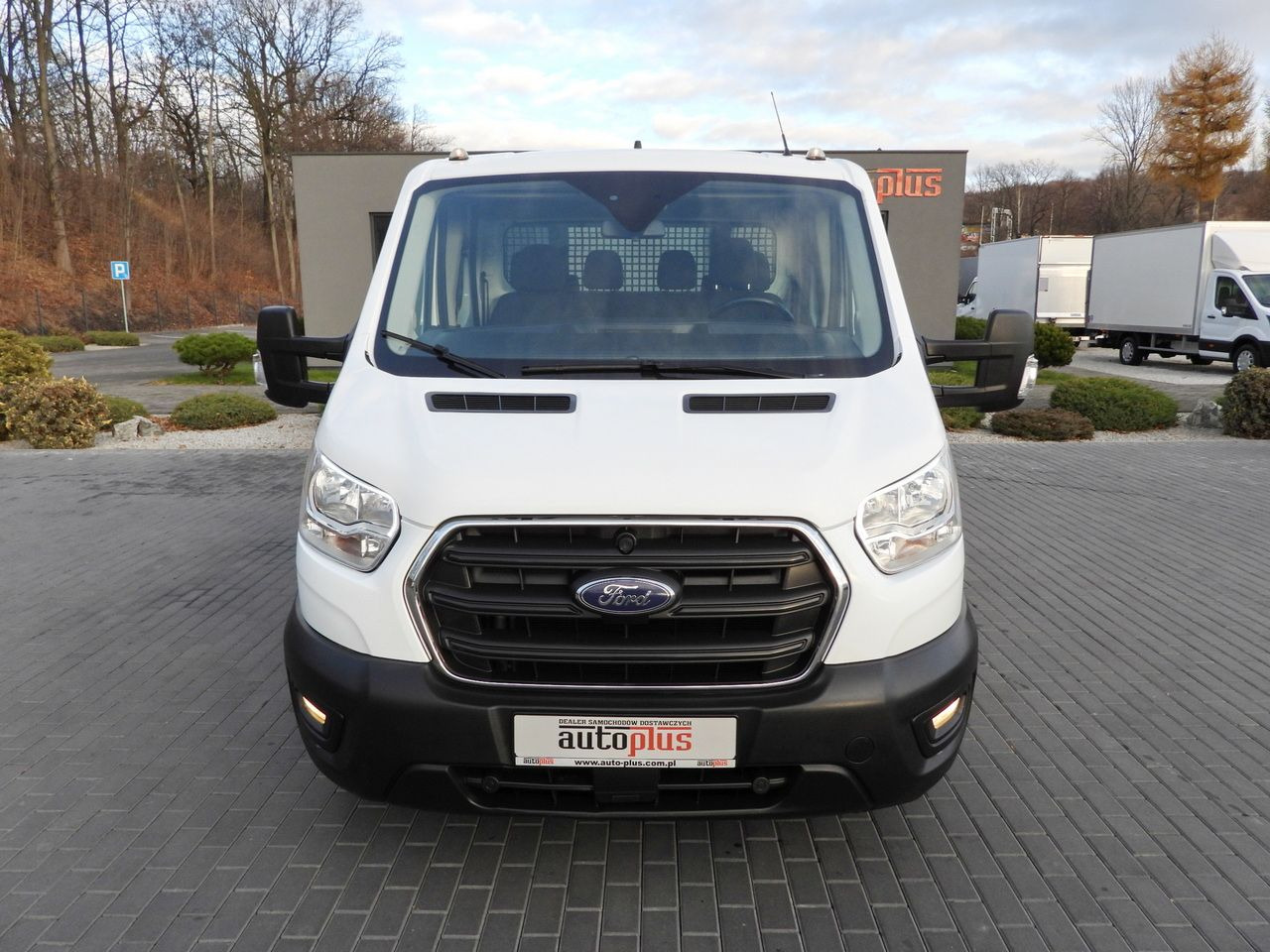Meeskonnaauto FORD TRANSIT 4x4 STAKE BODY DOUBLE CABIN DOKA 6 SEATS CRUISE CONTROL LED LIGHTS AIR CONDITIONING 170HP: pilt 6 Meeskonnaauto FORD TRANSIT 4x4 STAKE BODY DOUBLE CABIN DOKA 6 SEATS CRUISE CONTROL LED LIGHTS AIR CONDITIONING 170HP: pilt 6