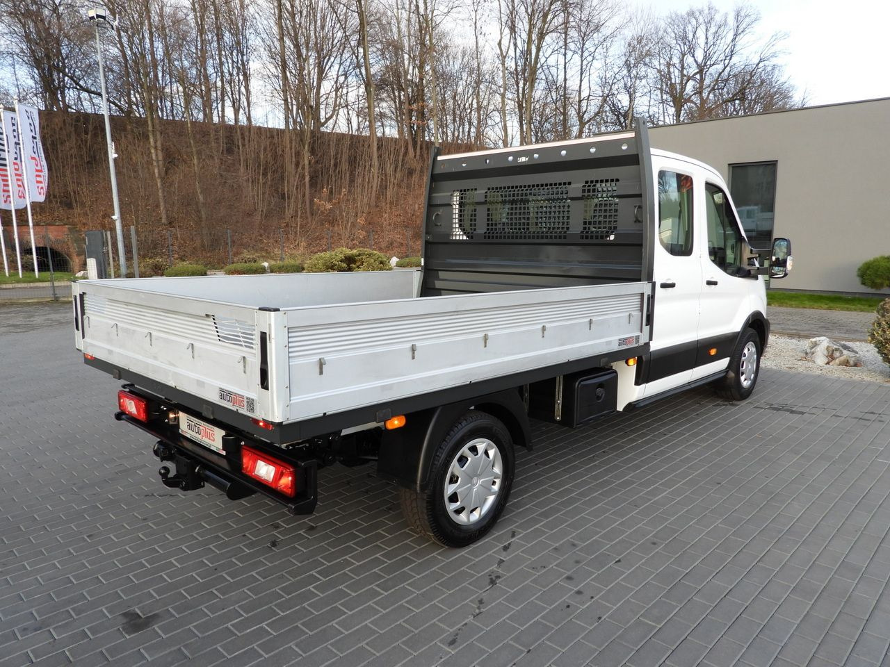 Meeskonnaauto FORD TRANSIT 4x4 STAKE BODY DOUBLE CABIN DOKA 6 SEATS CRUISE CONTROL LED LIGHTS AIR CONDITIONING 170HP: pilt 14 Meeskonnaauto FORD TRANSIT 4x4 STAKE BODY DOUBLE CABIN DOKA 6 SEATS CRUISE CONTROL LED LIGHTS AIR CONDITIONING 170HP: pilt 14