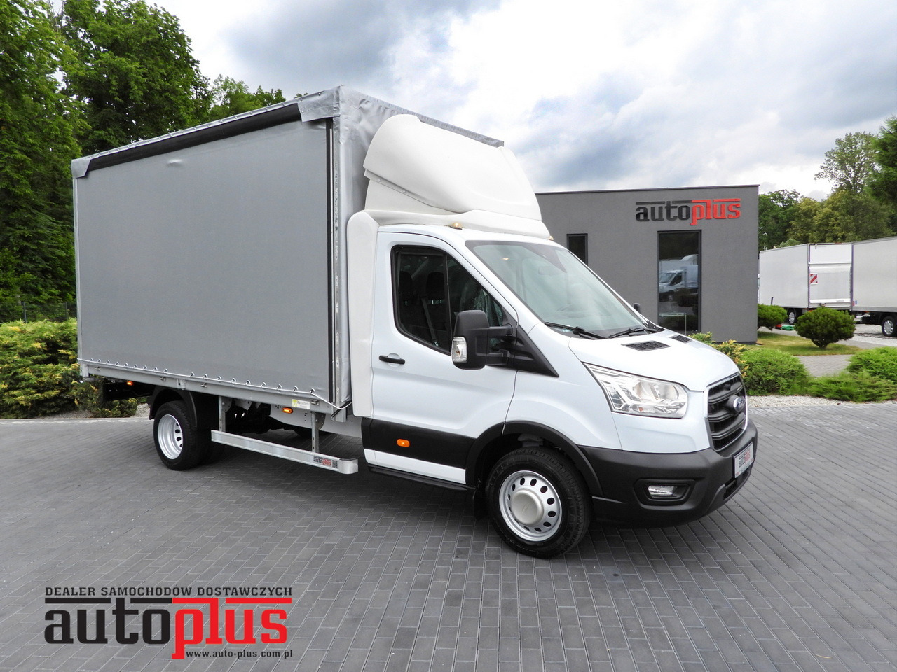 FORD TRANSIT  TARPAULIN 8 PALLETS CRUISE CONTROL LED LIGHTS TWIN WHEELS AIR CONDITIONING  130HP - Tent tarbesõiduk: pilt 1 FORD TRANSIT  TARPAULIN 8 PALLETS CRUISE CONTROL LED LIGHTS TWIN WHEELS AIR CONDITIONING  130HP - Tent tarbesõiduk: pilt 1