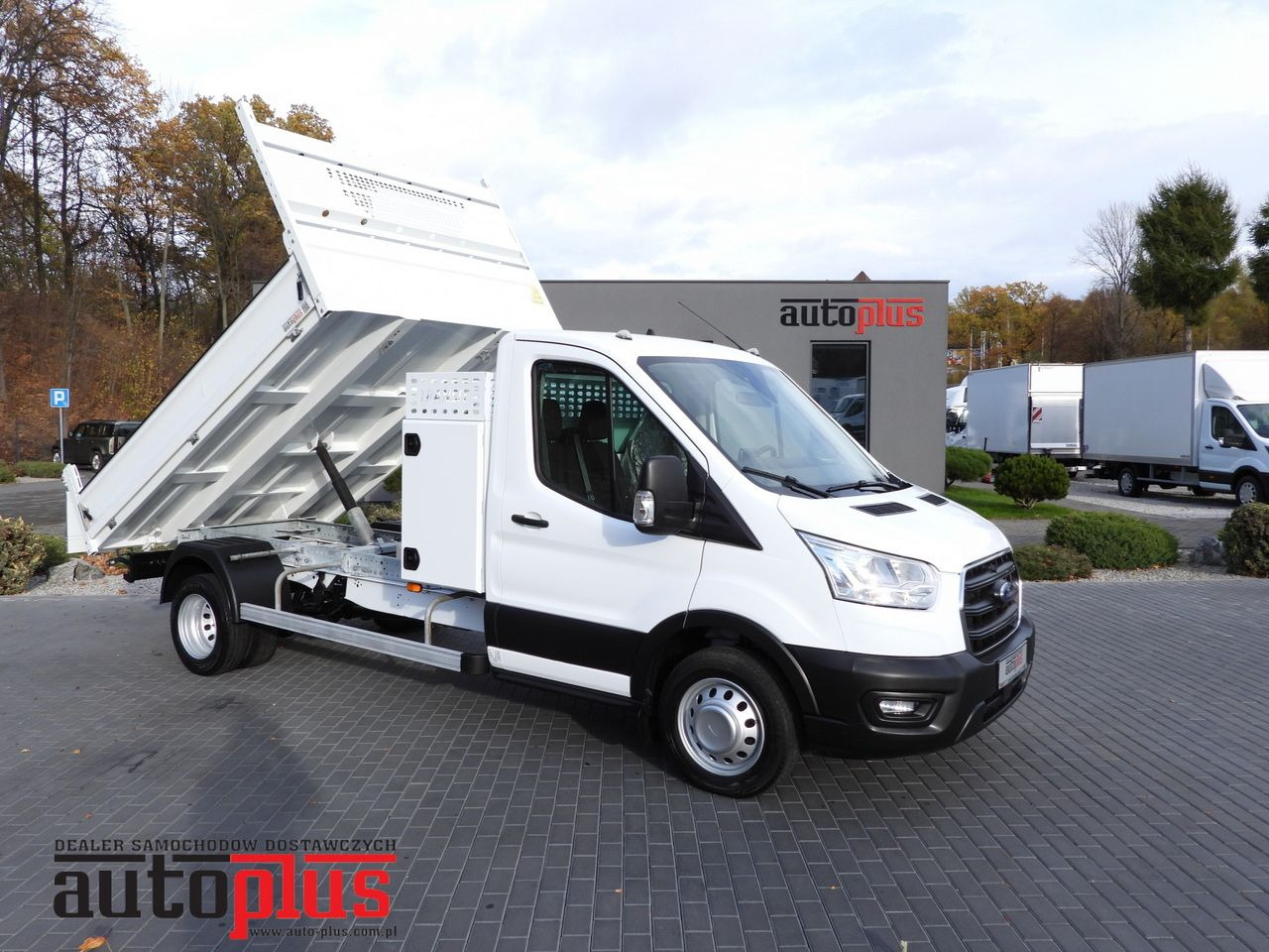 FORD TRANSIT TIPPER CRUISE CONTROL LED LIGHTS TWIN WHEELS AIR CONDITIONING 130HP - Tarbesõiduk kallur: pilt 1 FORD TRANSIT TIPPER CRUISE CONTROL LED LIGHTS TWIN WHEELS AIR CONDITIONING 130HP - Tarbesõiduk kallur: pilt 1