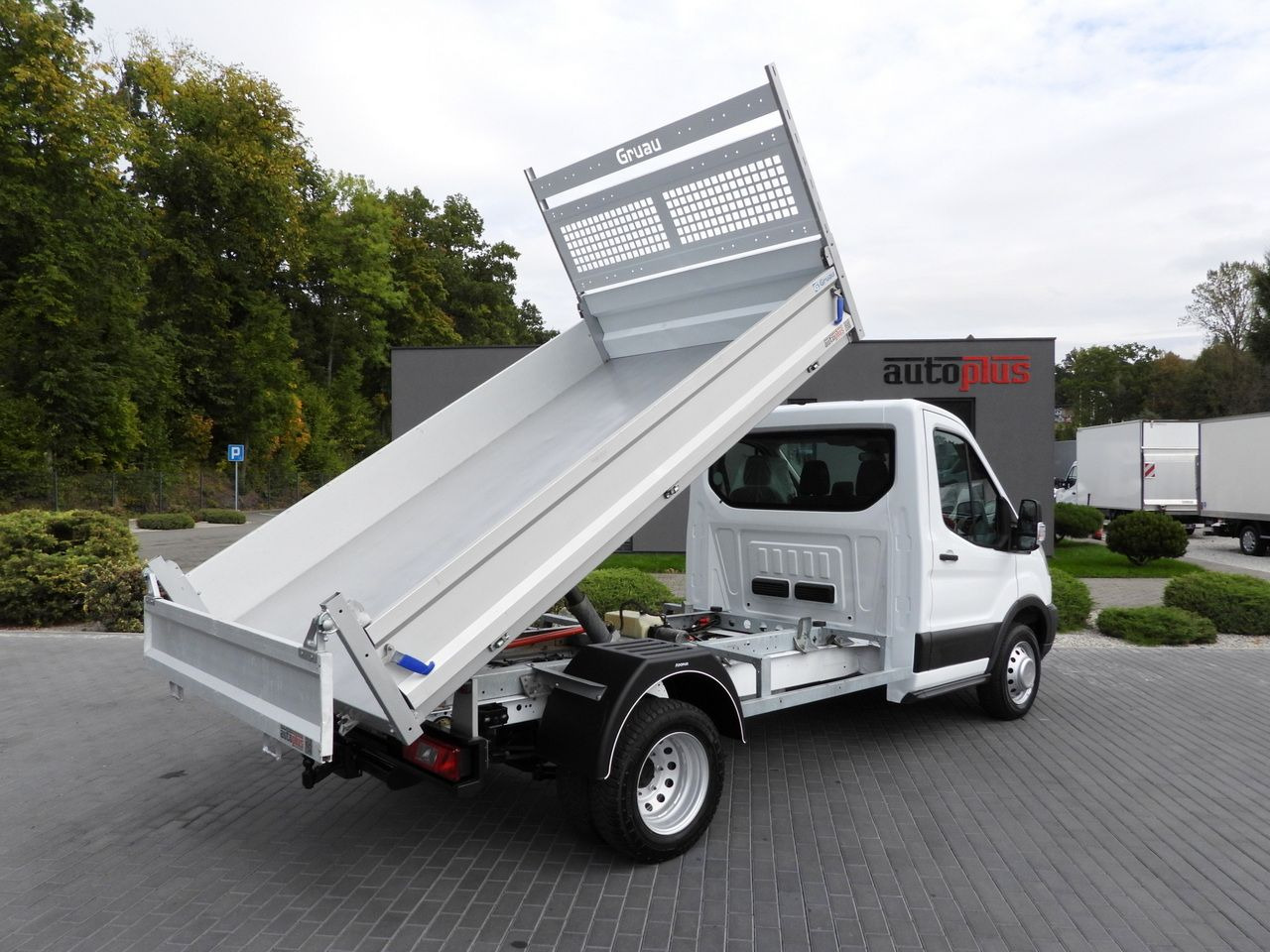 FORD TRANSIT TIPPER TWIN WHEELS 155HP - Tarbesõiduk kallur: pilt 3 FORD TRANSIT TIPPER TWIN WHEELS 155HP - Tarbesõiduk kallur: pilt 3