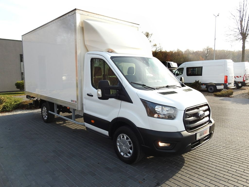 Ford TRANSIT KOFFER AUFZUG 8 PALETTEN TEMPOMAT - Tarbesõiduk furgoon: pilt 4 Ford TRANSIT KOFFER AUFZUG 8 PALETTEN TEMPOMAT - Tarbesõiduk furgoon: pilt 4