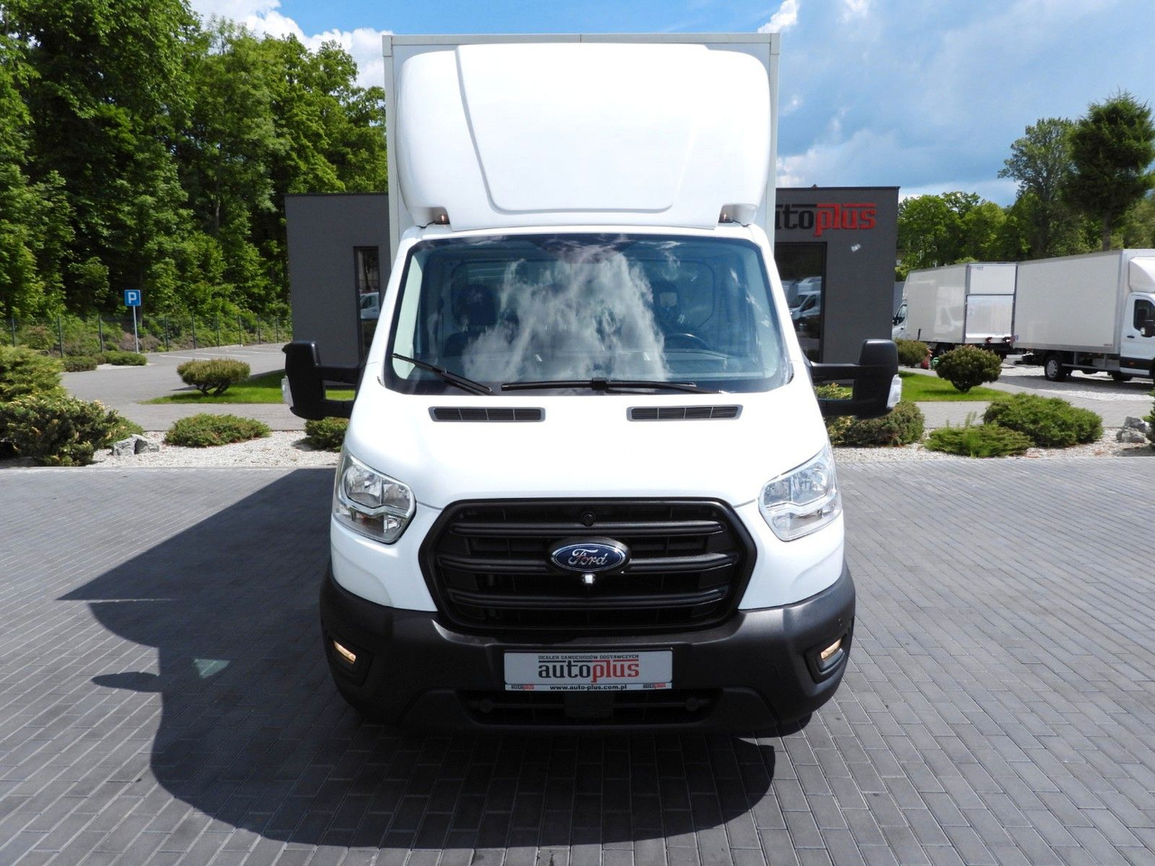 Ford TRANSIT KOFFER AUFZUG 8 PALETTEN TEMPOMAT - Tarbesõiduk furgoon: pilt 5 Ford TRANSIT KOFFER AUFZUG 8 PALETTEN TEMPOMAT - Tarbesõiduk furgoon: pilt 5