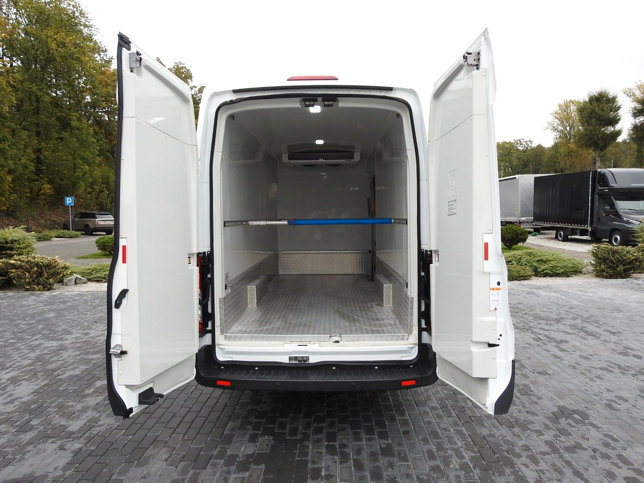 Ford TRANSIT KÜHLKASTENWAGEN 0*C HEIZFUNKTION Ford TRANSIT KÜHLKASTENWAGEN 0*C HEIZFUNKTION liising Ford TRANSIT KÜHLKASTENWAGEN 0*C HEIZFUNKTION Ford TRANSIT KÜHLKASTENWAGEN 0*C HEIZFUNKTION: pilt 12