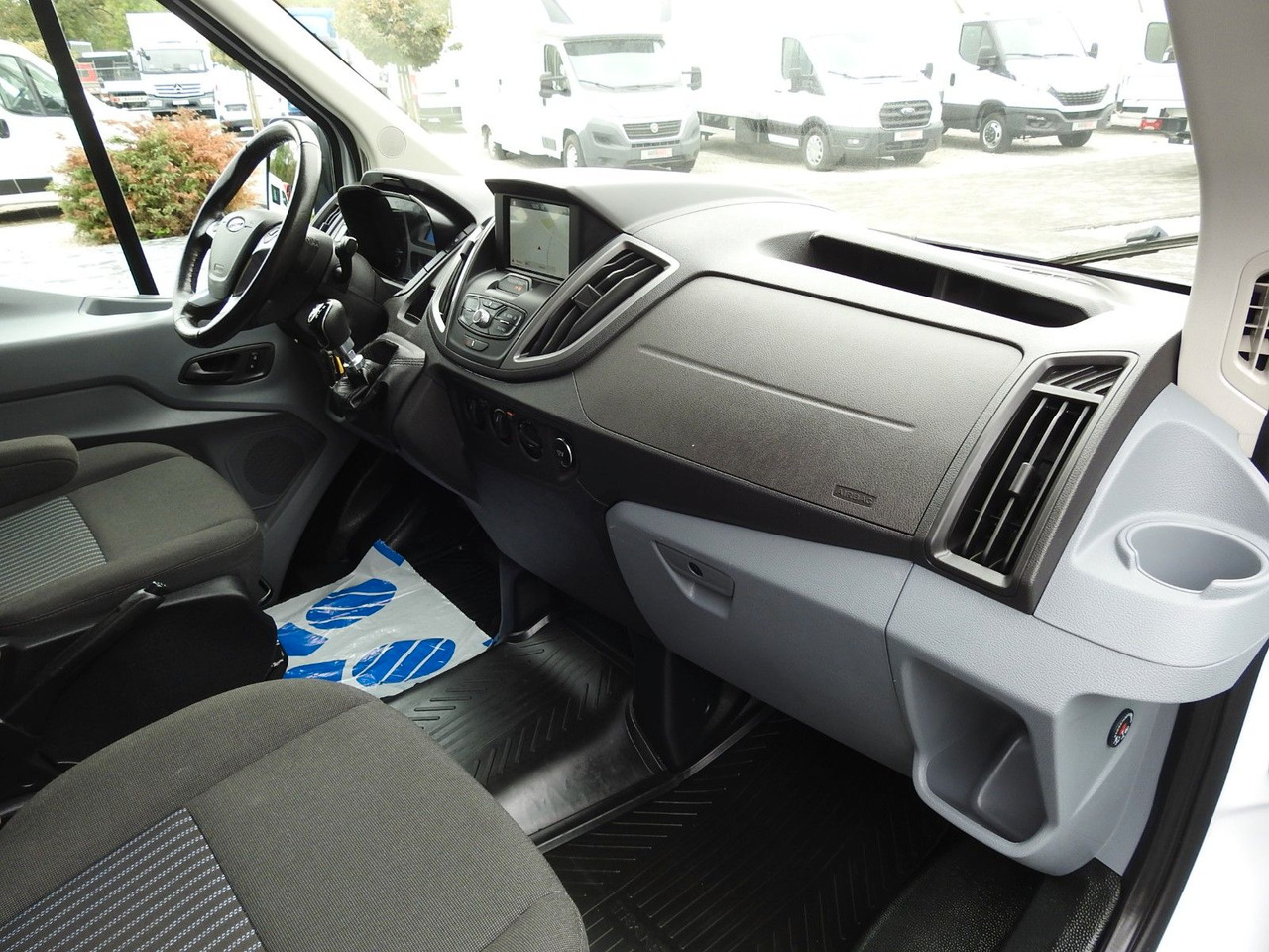 Ford TRANSIT KÜHLKASTENWAGEN 0*C HEIZFUNKTION Ford TRANSIT KÜHLKASTENWAGEN 0*C HEIZFUNKTION liising Ford TRANSIT KÜHLKASTENWAGEN 0*C HEIZFUNKTION Ford TRANSIT KÜHLKASTENWAGEN 0*C HEIZFUNKTION: pilt 30