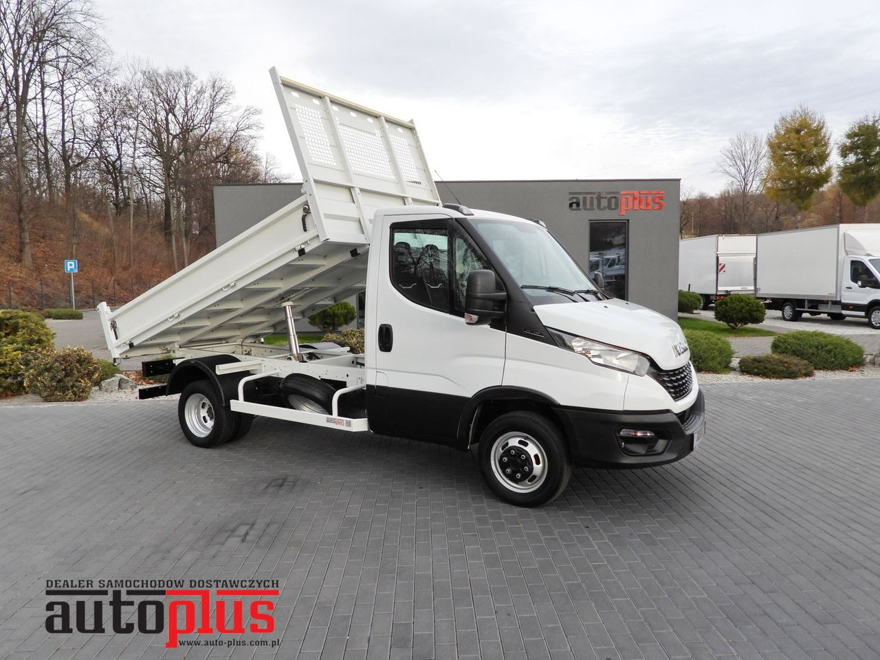IVECO DAILY 35C14 TIPPER CRUISE CONTROL TWIN WHEELS AIR CONDITIONING 140HP - Tarbesõiduk kallur: pilt 1 IVECO DAILY 35C14 TIPPER CRUISE CONTROL TWIN WHEELS AIR CONDITIONING 140HP - Tarbesõiduk kallur: pilt 1