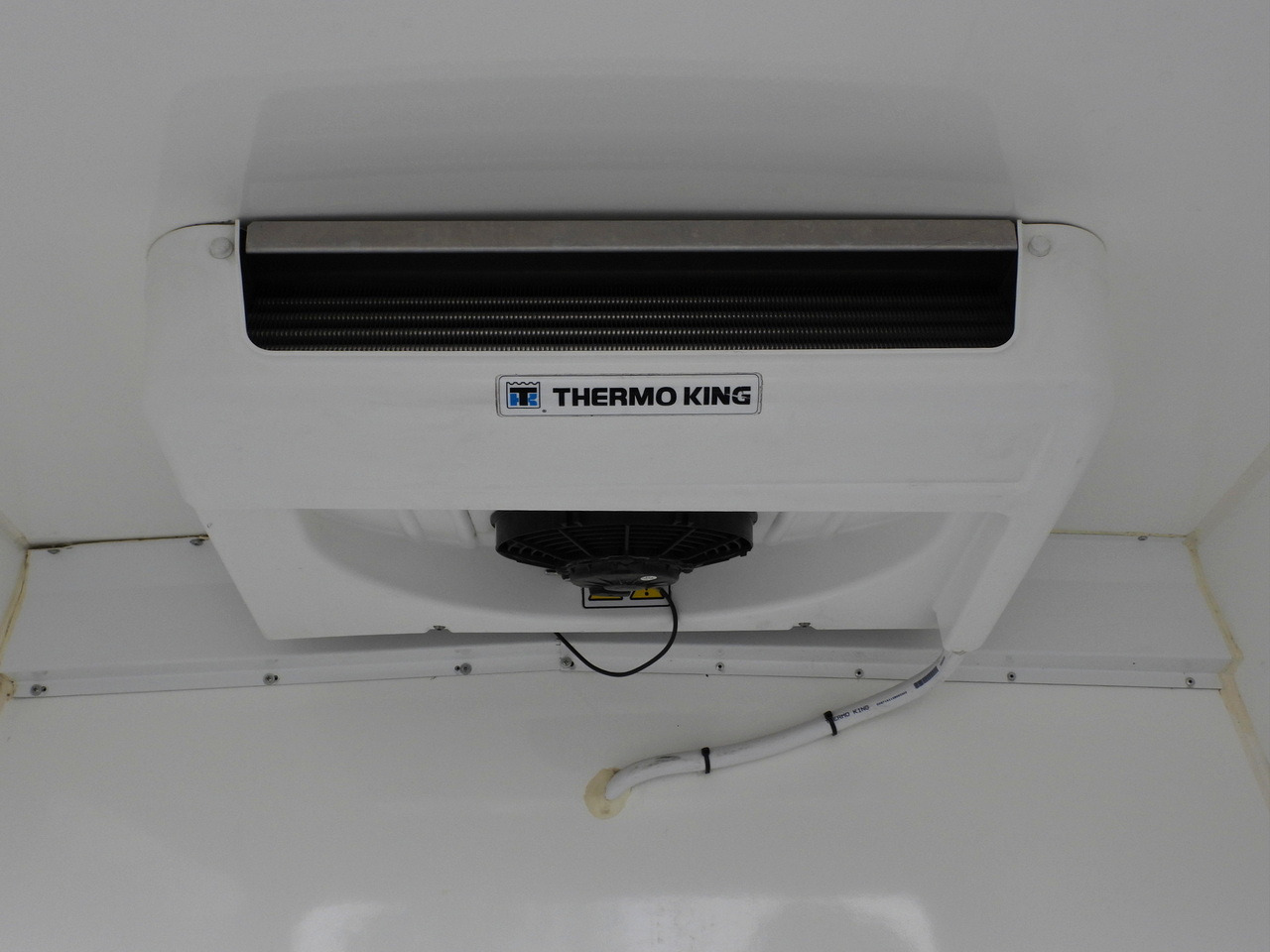 Tarbesõiduk külmik IVECO DAILY 35S14 REFRIGERATOR VAN -10*C POWER SUPPLY 230V CRUISE CONTROL AUTOMATIC TRANSMISSION HI-MATIC AIR CONDITIONING  140HP: pilt 27