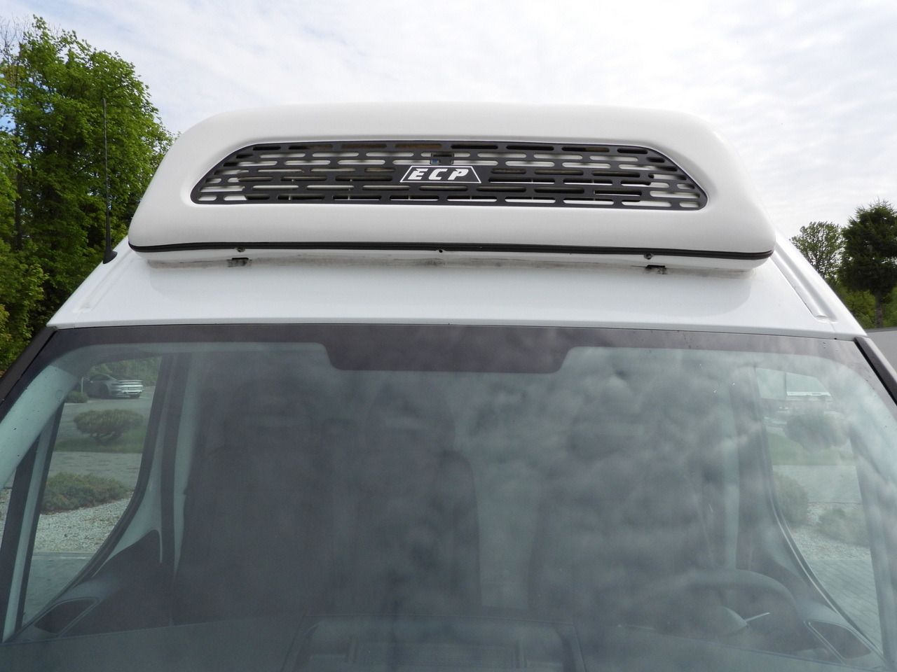 Tarbesõiduk külmik IVECO DAILY 35S14 REFRIGERATOR VAN -10*C POWER SUPPLY 230V CRUISE CONTROL AUTOMATIC TRANSMISSION HI-MATIC AIR CONDITIONING  140HP: pilt 18