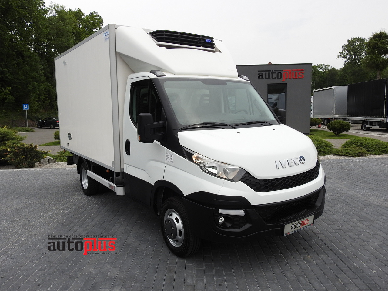 IVECO DAILY 35S15 REGRIGERATOR BOX -12*C 8 PALLETS CRUISE CONTROL TWIN WHEELS AIR CONDITIONING 150HP - Tarbesõiduk külmik: pilt 1 IVECO DAILY 35S15 REGRIGERATOR BOX -12*C 8 PALLETS CRUISE CONTROL TWIN WHEELS AIR CONDITIONING 150HP - Tarbesõiduk külmik: pilt 1