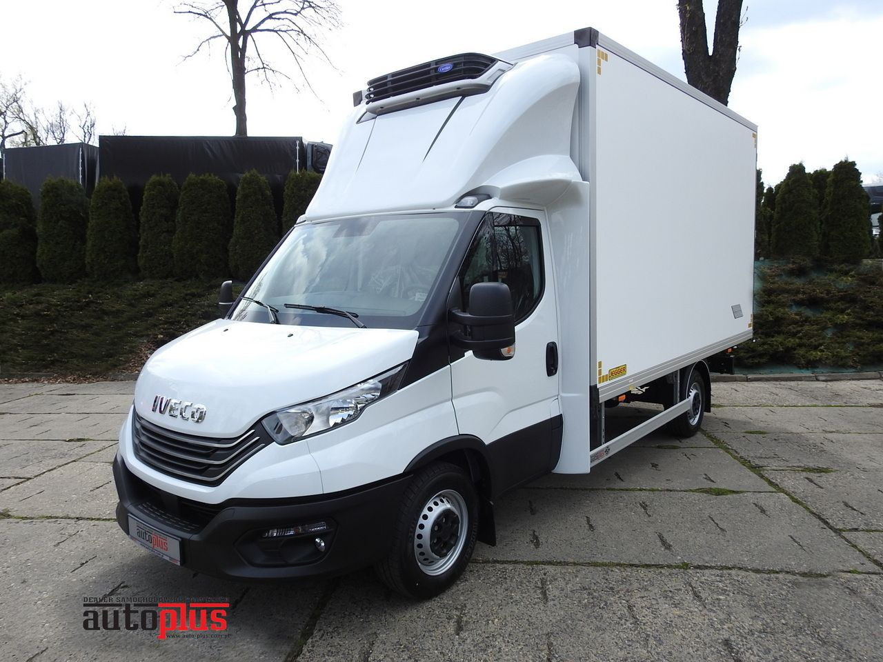 IVECO DAILY 35S16 NEW REGRIGERATOR BOX -10*C 8 PALLETS HEATING FUNCTION POWER SUPPLY 230V CRUISE CONTROL AIR CONDITIONING 160HP - Tarbesõiduk külmik: pilt 1 IVECO DAILY 35S16 NEW REGRIGERATOR BOX -10*C 8 PALLETS HEATING FUNCTION POWER SUPPLY 230V CRUISE CONTROL AIR CONDITIONING 160HP - Tarbesõiduk külmik: pilt 1