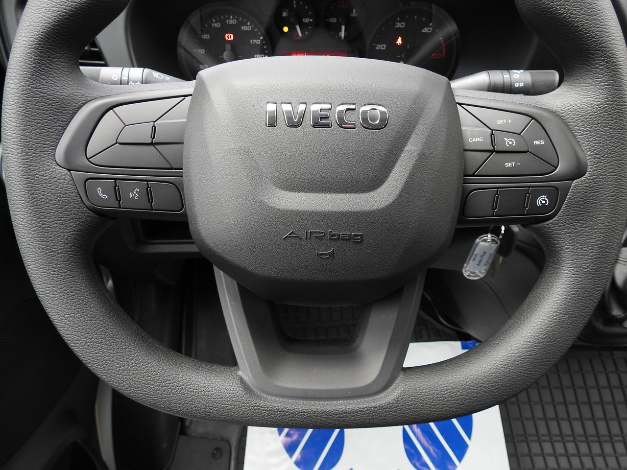 Uus Tarbesõiduk külmik IVECO DAILY 35S16 NEW REGRIGERATOR BOX -10*C 8 PALLETS HEATING FUNCTION POWER SUPPLY 230V CRUISE CONTROL AIR CONDITIONING 160HP: pilt 36 Uus Tarbesõiduk külmik IVECO DAILY 35S16 NEW REGRIGERATOR BOX -10*C 8 PALLETS HEATING FUNCTION POWER SUPPLY 230V CRUISE CONTROL AIR CONDITIONING 160HP: pilt 36