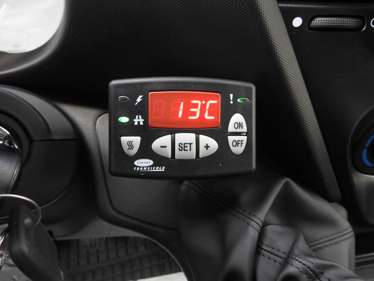 Uus Tarbesõiduk külmik IVECO DAILY 35S16 NEW REGRIGERATOR BOX -10*C 8 PALLETS HEATING FUNCTION POWER SUPPLY 230V CRUISE CONTROL AIR CONDITIONING 160HP: pilt 37 Uus Tarbesõiduk külmik IVECO DAILY 35S16 NEW REGRIGERATOR BOX -10*C 8 PALLETS HEATING FUNCTION POWER SUPPLY 230V CRUISE CONTROL AIR CONDITIONING 160HP: pilt 37