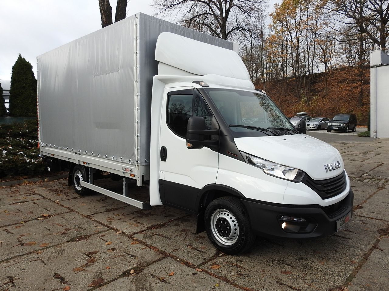 IVECO DAILY 35S16 NEW TARPAULIN LIFT 8 PALLETS CRUISE CONTROL AIR CONDITIONING 160HP - Tent tarbesõiduk: pilt 4 IVECO DAILY 35S16 NEW TARPAULIN LIFT 8 PALLETS CRUISE CONTROL AIR CONDITIONING 160HP - Tent tarbesõiduk: pilt 4