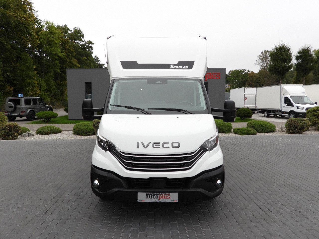 IVECO DAILY 35S18 BOX HI-MATIC LIFT 8 PALLETS CRUISE CONTROL NAVIGATION LED LIGHTS PNEUMATICS AUTOMATIC TRANSMISSION HI-MATIC AIR CONDITIONING 180HP - Tarbesõiduk furgoon: pilt 5 IVECO DAILY 35S18 BOX HI-MATIC LIFT 8 PALLETS CRUISE CONTROL NAVIGATION LED LIGHTS PNEUMATICS AUTOMATIC TRANSMISSION HI-MATIC AIR CONDITIONING 180HP - Tarbesõiduk furgoon: pilt 5