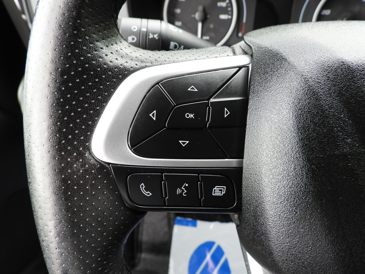 Tent tarbesõiduk IVECO DAILY 35S18 TARPAULIN 10 PALLETS WEBASTO CRUISE CONTROL AIR CONDITIONING 180HP: pilt 33 Tent tarbesõiduk IVECO DAILY 35S18 TARPAULIN 10 PALLETS WEBASTO CRUISE CONTROL AIR CONDITIONING 180HP: pilt 33