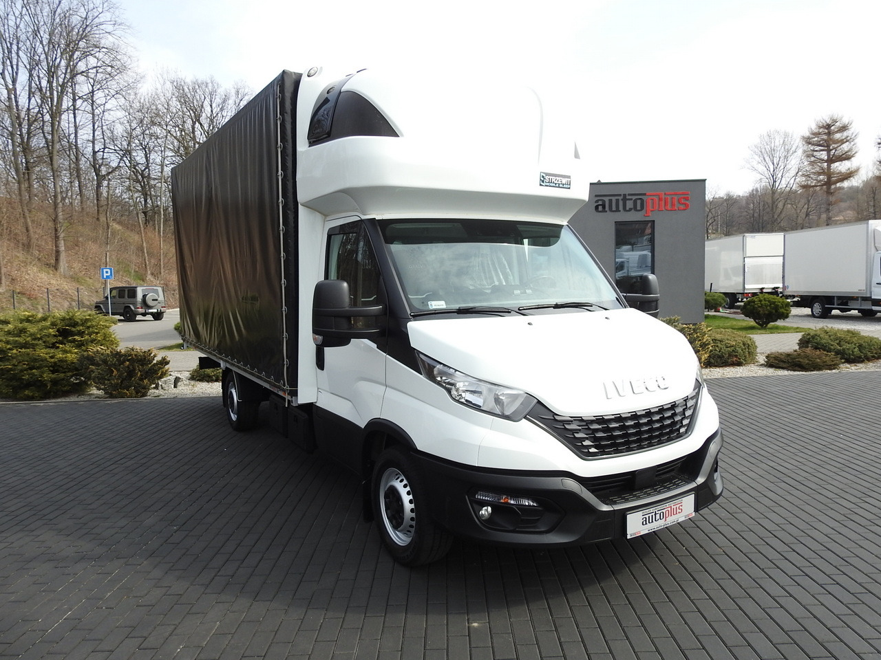IVECO DAILY 35S18 TARPAULIN 10 PALLETS WEBASTO CRUISE CONTROL AIR CONDITIONING 180HP - Tent tarbesõiduk: pilt 1 IVECO DAILY 35S18 TARPAULIN 10 PALLETS WEBASTO CRUISE CONTROL AIR CONDITIONING 180HP - Tent tarbesõiduk: pilt 1