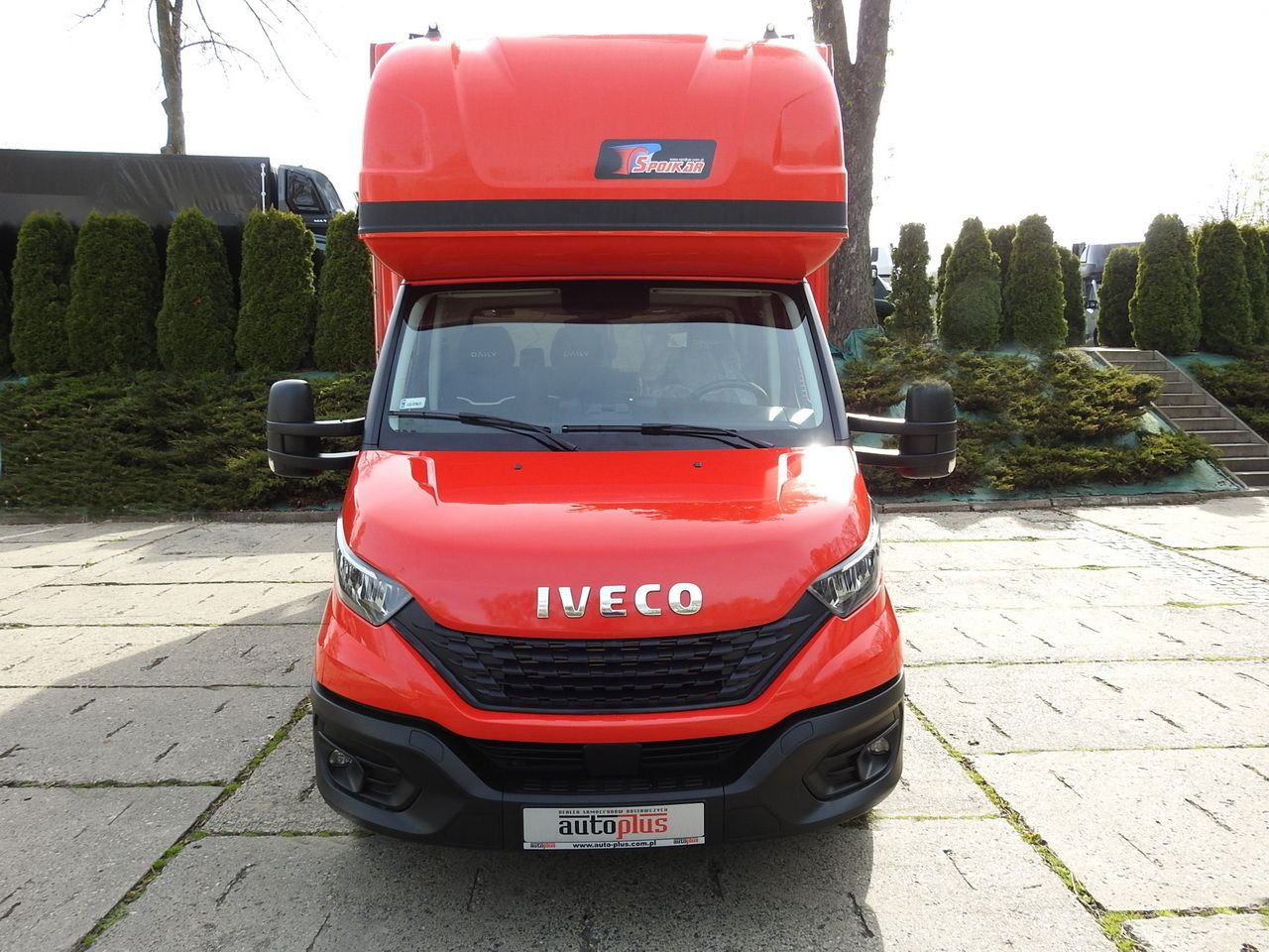 IVECO DAILY 35S18 TARPAULIN 10 PALLETS WEBASTO CRUISE CONTROL LED LIGHTS AIR CONDITIONING 180HP - Tent tarbesõiduk: pilt 5 IVECO DAILY 35S18 TARPAULIN 10 PALLETS WEBASTO CRUISE CONTROL LED LIGHTS AIR CONDITIONING 180HP - Tent tarbesõiduk: pilt 5