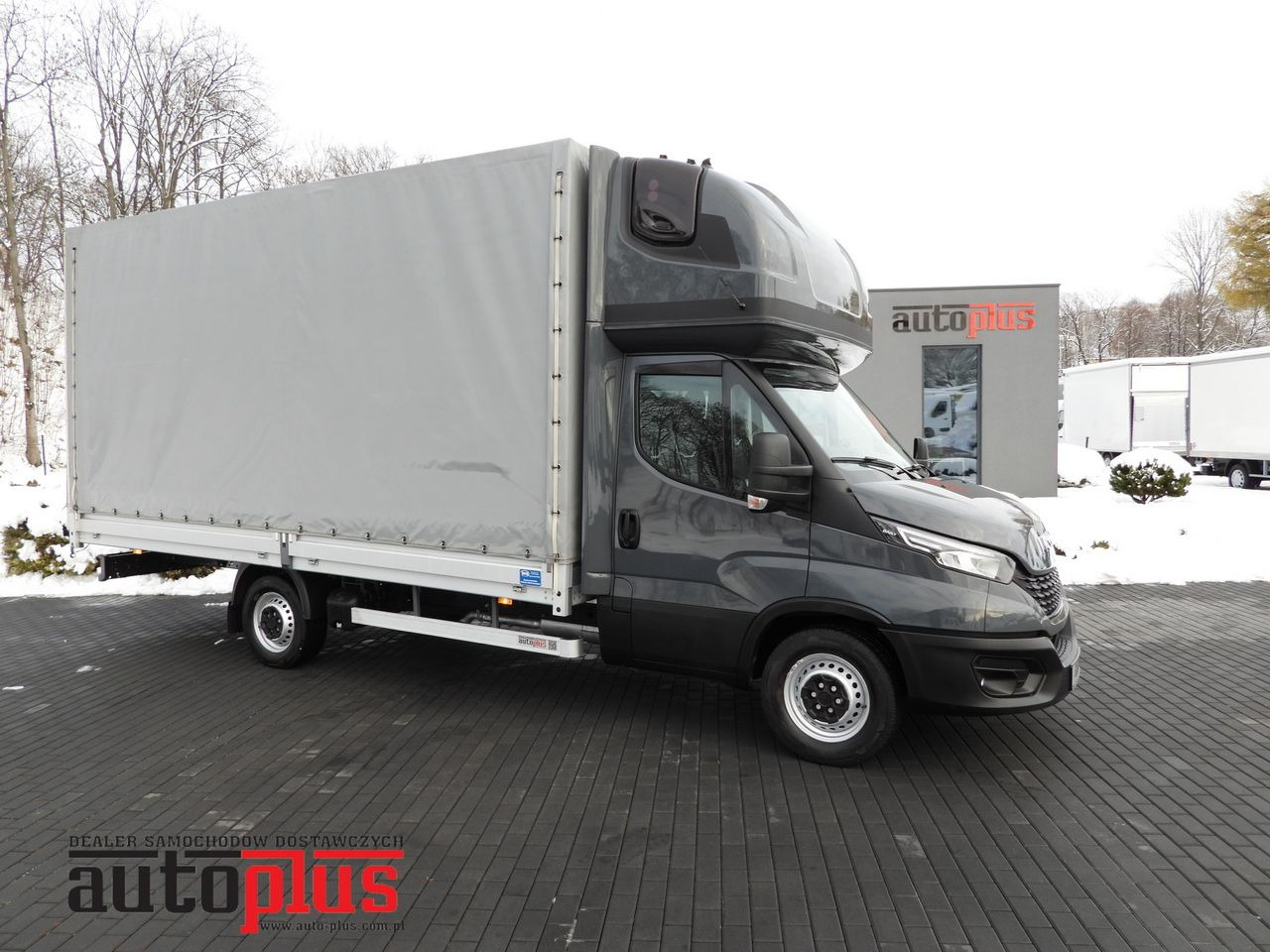 IVECO DAILY 35S18 TARPAULIN 10 PALLETS WEBASTO CRUISE CONTROL LED LIGHTS PNEUMATICS AIR CONDITIONING 180HP - Tent tarbesõiduk: pilt 1 IVECO DAILY 35S18 TARPAULIN 10 PALLETS WEBASTO CRUISE CONTROL LED LIGHTS PNEUMATICS AIR CONDITIONING 180HP - Tent tarbesõiduk: pilt 1