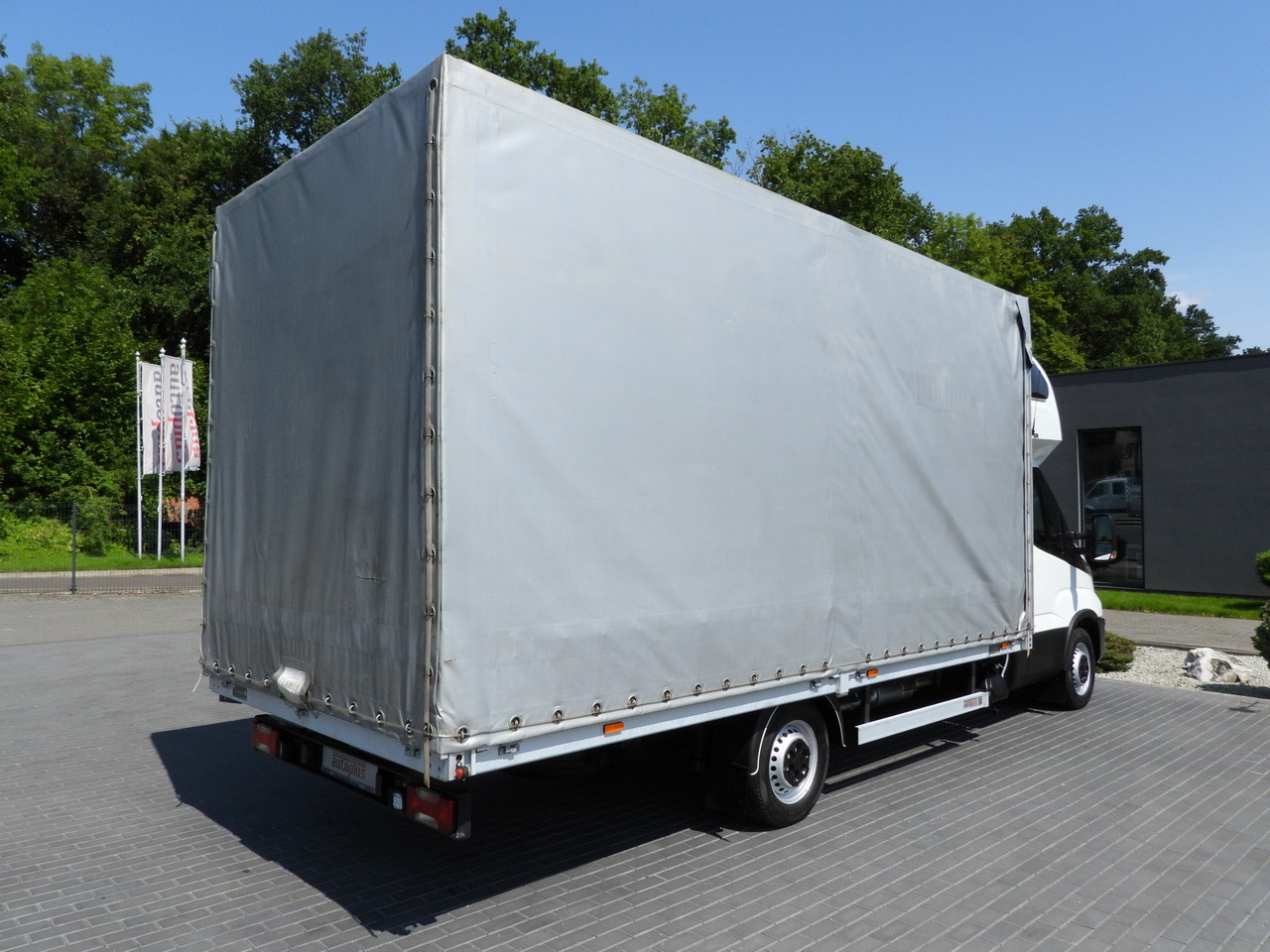 Tent tarbesõiduk IVECO DAILY 35S18 TARPAULIN 10 PALLETS WEBASTO CRUISE CONTROL LED LIGHTS PNEUMATICS AIR CONDITIONING  180HP: pilt 13
