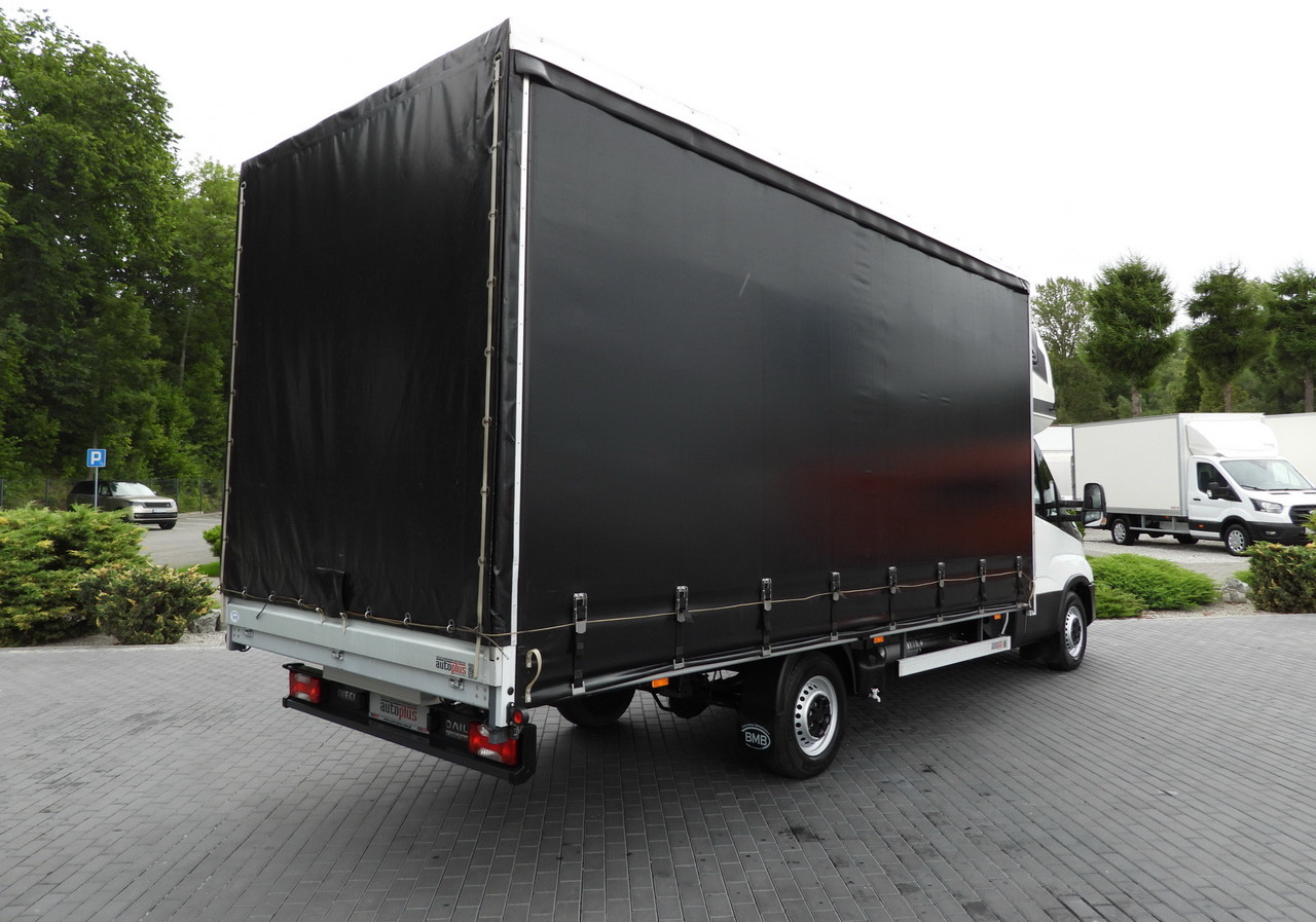 IVECO DAILY 35S18 TARPAULIN 10 PALLETS WEBASTO CRUISE CONTROL NAVIGATION LED LIGHTS AIR CONDITIONING 180HP - Tent tarbesõiduk: pilt 3 IVECO DAILY 35S18 TARPAULIN 10 PALLETS WEBASTO CRUISE CONTROL NAVIGATION LED LIGHTS AIR CONDITIONING 180HP - Tent tarbesõiduk: pilt 3