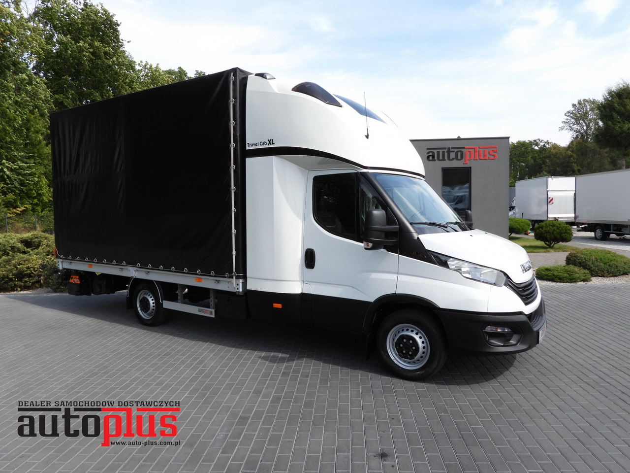 IVECO DAILY 35S18 TARPAULIN LIFT 8 PALLETS CRUISE CONTROL AIR CONDITIONING 180HP - Tent tarbesõiduk: pilt 1 IVECO DAILY 35S18 TARPAULIN LIFT 8 PALLETS CRUISE CONTROL AIR CONDITIONING 180HP - Tent tarbesõiduk: pilt 1