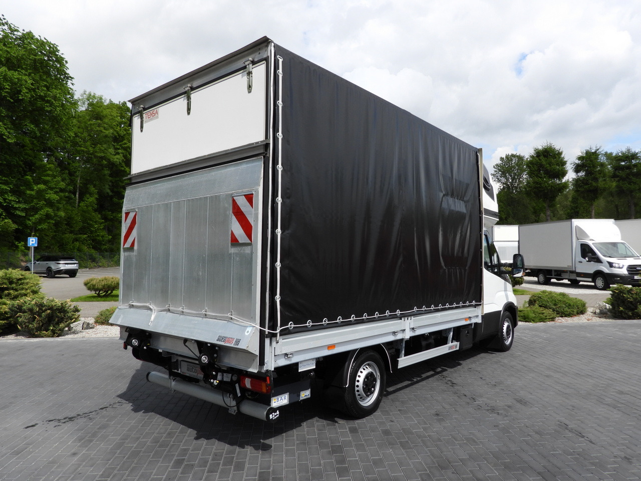 IVECO DAILY 35S18 TARPAULIN LIFT 8 PALLETS WEBASTO CRUISE CONTROL AIR CONDITIONING 180HP - Tent tarbesõiduk: pilt 3 IVECO DAILY 35S18 TARPAULIN LIFT 8 PALLETS WEBASTO CRUISE CONTROL AIR CONDITIONING 180HP - Tent tarbesõiduk: pilt 3
