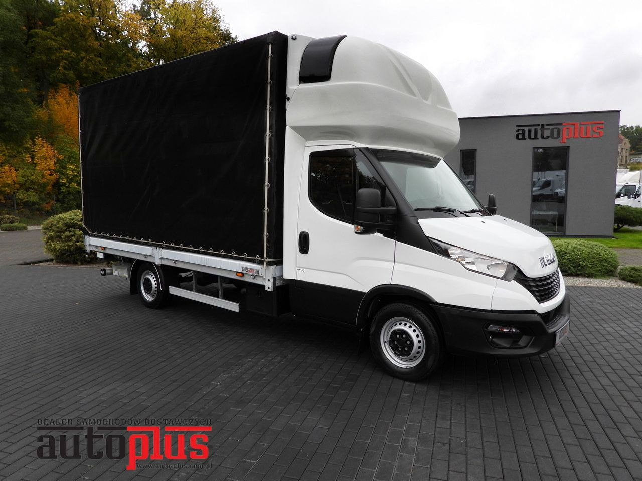 IVECO DAILY 35S18 TARPAULIN LIFT 8 PALLETS WEBASTO CRUISE CONTROL AIR CONDITIONING 180HP - Tent tarbesõiduk: pilt 1 IVECO DAILY 35S18 TARPAULIN LIFT 8 PALLETS WEBASTO CRUISE CONTROL AIR CONDITIONING 180HP - Tent tarbesõiduk: pilt 1