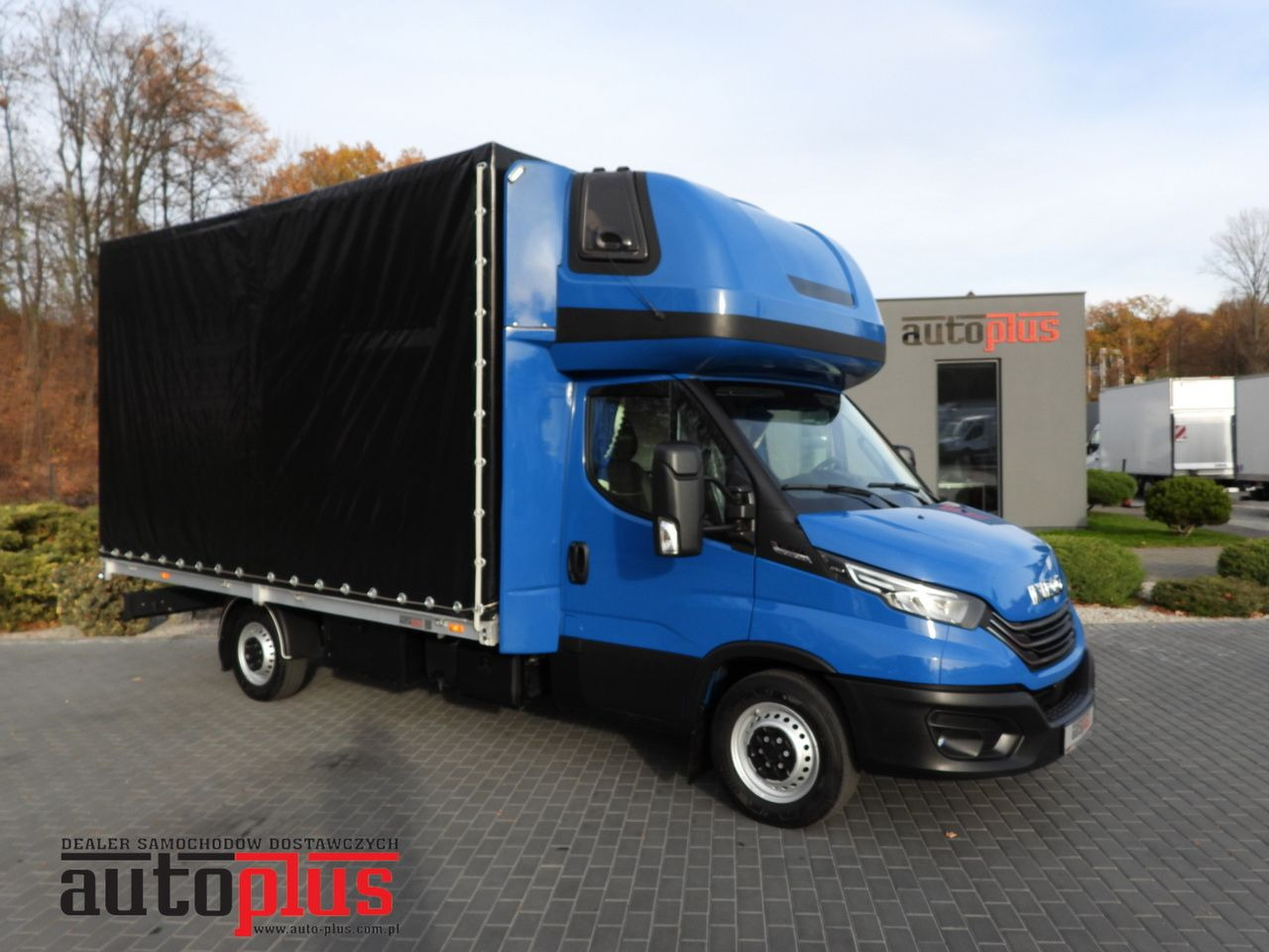 IVECO DAILY 35S21 TARPAULIN 10 PALLETS WEBASTO CRUISE CONTROL NAVIGATION LED LIGHTS AUTOMATIC TRANSMISSION HI-MATIC AIR CONDITIONING 210HP - Tent tarbesõiduk: pilt 1 IVECO DAILY 35S21 TARPAULIN 10 PALLETS WEBASTO CRUISE CONTROL NAVIGATION LED LIGHTS AUTOMATIC TRANSMISSION HI-MATIC AIR CONDITIONING 210HP - Tent tarbesõiduk: pilt 1
