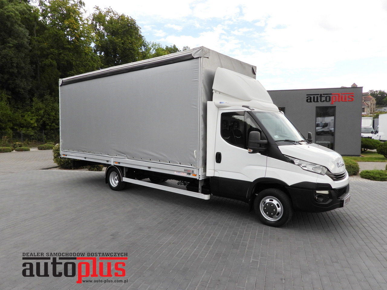 IVECO DAILY 50C15 TARPAULIN 12 PALLETS CRUISE CONTROL TWIN WHEELS AIR CONDITIONING 150HP - Tent tarbesõiduk: pilt 1 IVECO DAILY 50C15 TARPAULIN 12 PALLETS CRUISE CONTROL TWIN WHEELS AIR CONDITIONING 150HP - Tent tarbesõiduk: pilt 1