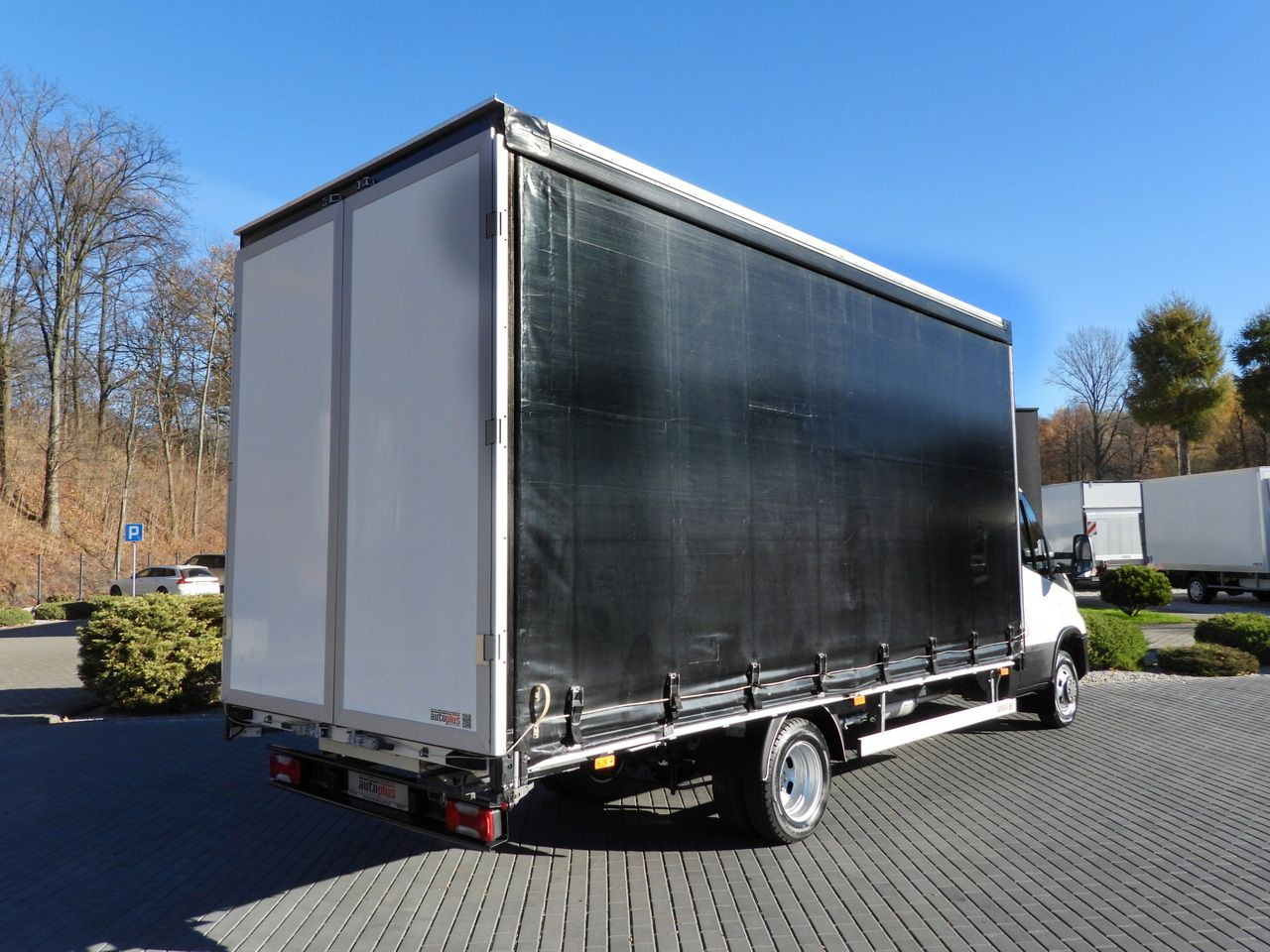 IVECO DAILY 50C17 TARPAULIN 10 PALLETS CRUISE CONTROL TWIN WHEELS AIR CONDITIONING 180HP - Tent tarbesõiduk: pilt 3 IVECO DAILY 50C17 TARPAULIN 10 PALLETS CRUISE CONTROL TWIN WHEELS AIR CONDITIONING 180HP - Tent tarbesõiduk: pilt 3