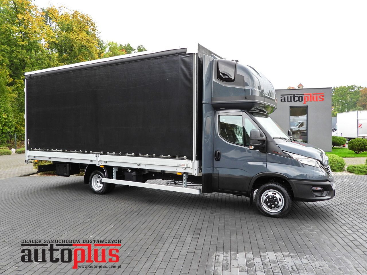 IVECO DAILY 50C18 TARPAULIN 14 PALLETS WEBASTO CRUISE CONTROL PNEUMATICS TWIN WHEELS AIR CONDITIONING 180HP - Tent tarbesõiduk: pilt 1 IVECO DAILY 50C18 TARPAULIN 14 PALLETS WEBASTO CRUISE CONTROL PNEUMATICS TWIN WHEELS AIR CONDITIONING 180HP - Tent tarbesõiduk: pilt 1