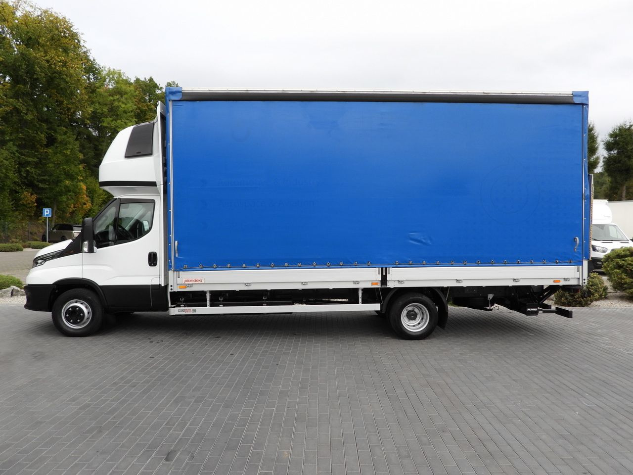Tent veoauto IVECO DAILY 72C18 TARPAULIN LIFT 14 PALLETS WEBASTO CRUISE CONTROL LED LIGHTS TWIN WHEELS AIR CONDITIONING  180HP: pilt 9