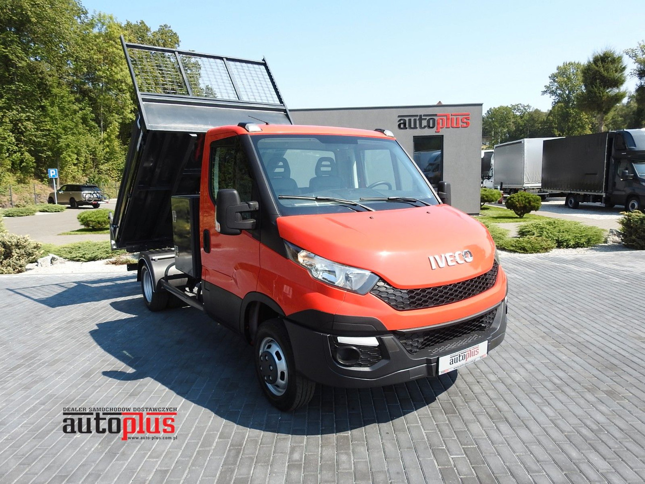 Iveco DAILY 35C13 KIPPER TEMPOMAT A/C ZWILLINGSRÄDER - Tarbesõiduk kallur: pilt 1 Iveco DAILY 35C13 KIPPER TEMPOMAT A/C ZWILLINGSRÄDER - Tarbesõiduk kallur: pilt 1