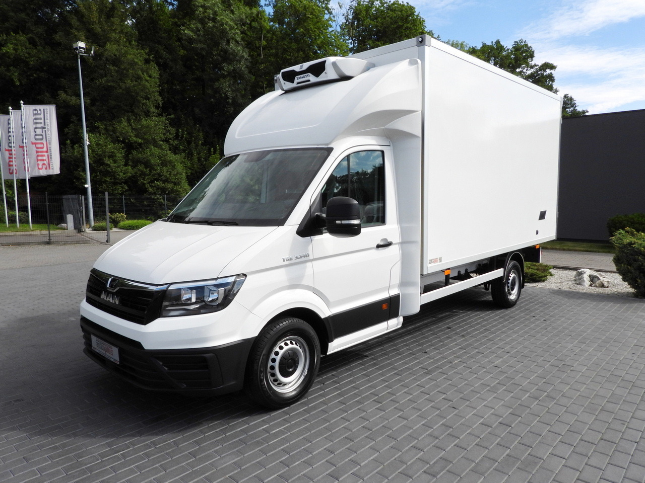 MAN TGE 3.140 REGRIGERATOR BOX -1*C 8 PALLETS HEATING FUNCTION CRUISE CONTROL PNEUMATICS AIR CONDITIONING  140HP liising MAN TGE 3.140 REGRIGERATOR BOX -1*C 8 PALLETS HEATING FUNCTION CRUISE CONTROL PNEUMATICS AIR CONDITIONING  140HP: pilt 6