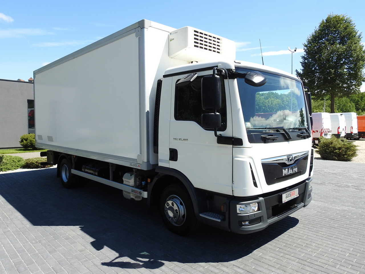 MAN TGL 10.180 REGRIGERATOR BOX -20*C 11 PALLETS POWER SUPPLY 230V AIR CONDITIONING PNEUMATICS TWIN WHEELS 180HP - Külmutiga veoauto: pilt 4 MAN TGL 10.180 REGRIGERATOR BOX -20*C 11 PALLETS POWER SUPPLY 230V AIR CONDITIONING PNEUMATICS TWIN WHEELS 180HP - Külmutiga veoauto: pilt 4