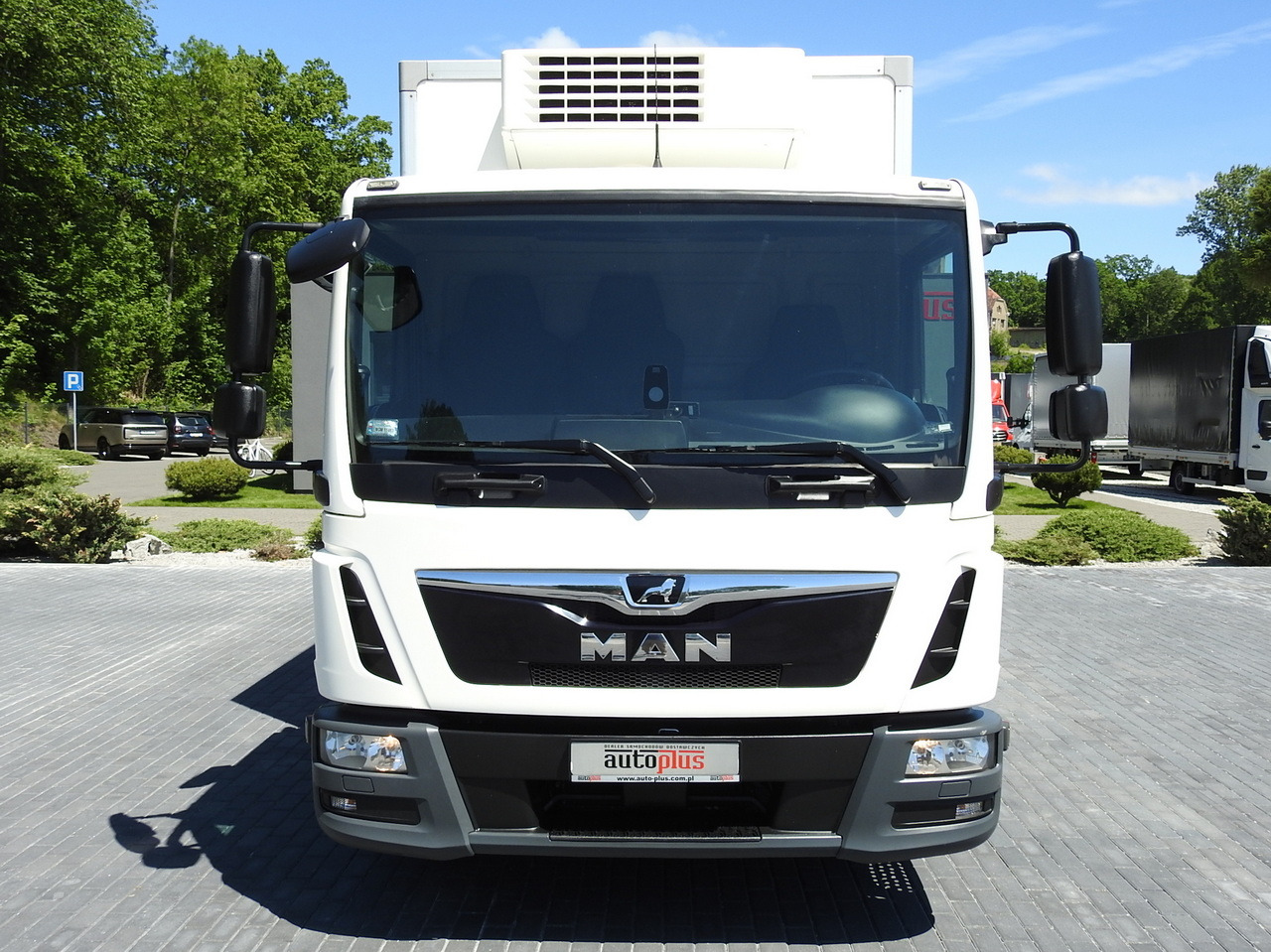 MAN TGL 10.180 REGRIGERATOR BOX -20*C 11 PALLETS POWER SUPPLY 230V AIR CONDITIONING PNEUMATICS TWIN WHEELS 180HP - Külmutiga veoauto: pilt 5 MAN TGL 10.180 REGRIGERATOR BOX -20*C 11 PALLETS POWER SUPPLY 230V AIR CONDITIONING PNEUMATICS TWIN WHEELS 180HP - Külmutiga veoauto: pilt 5