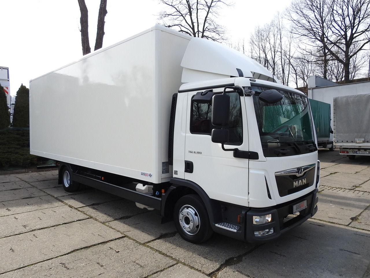 MAN TGL 8.18 BOX 16 PALLETS CRUISE CONTROL TWIN WHEELS 180HP - Kasti veoauto: pilt 4 MAN TGL 8.18 BOX 16 PALLETS CRUISE CONTROL TWIN WHEELS 180HP - Kasti veoauto: pilt 4