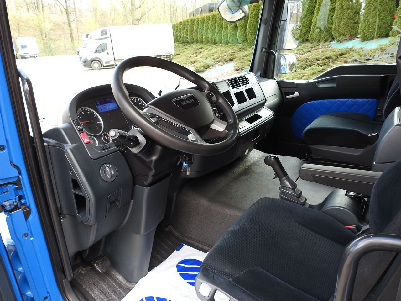 MAN TGM 15.290 TARPAULIN LIFT 18 PALLETS CRUISE CONTROL TWIN WHEELS AIR CONDITIONING 290HP - Tent tarbesõiduk: pilt 2 MAN TGM 15.290 TARPAULIN LIFT 18 PALLETS CRUISE CONTROL TWIN WHEELS AIR CONDITIONING 290HP - Tent tarbesõiduk: pilt 2