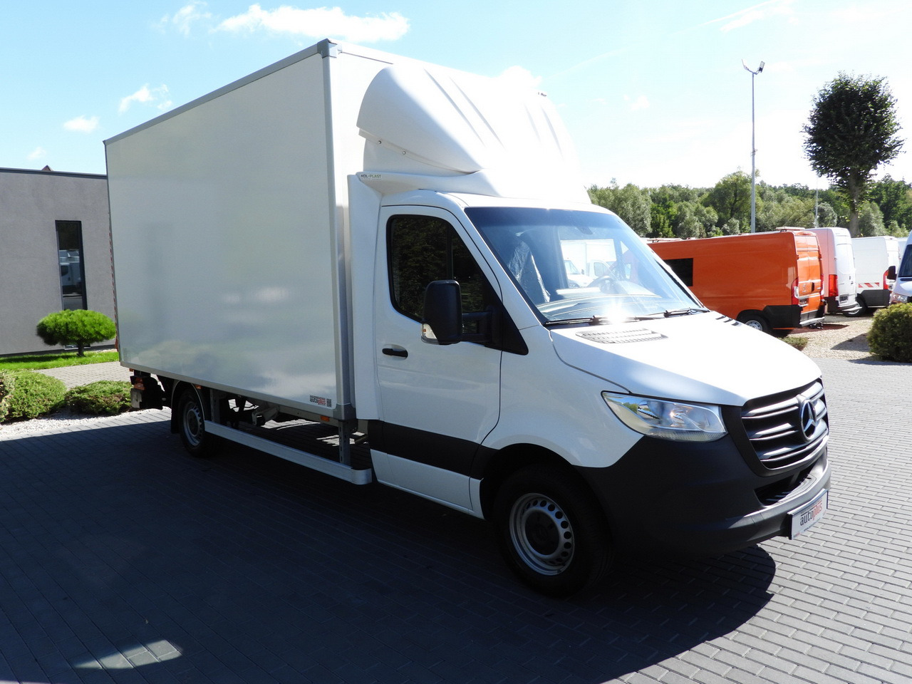 MERCEDES SPRINTER 315 BOX LIFT 8 PALLETS AIR CONDITIONING 150HP - Tarbesõiduk furgoon: pilt 4 MERCEDES SPRINTER 315 BOX LIFT 8 PALLETS AIR CONDITIONING 150HP - Tarbesõiduk furgoon: pilt 4
