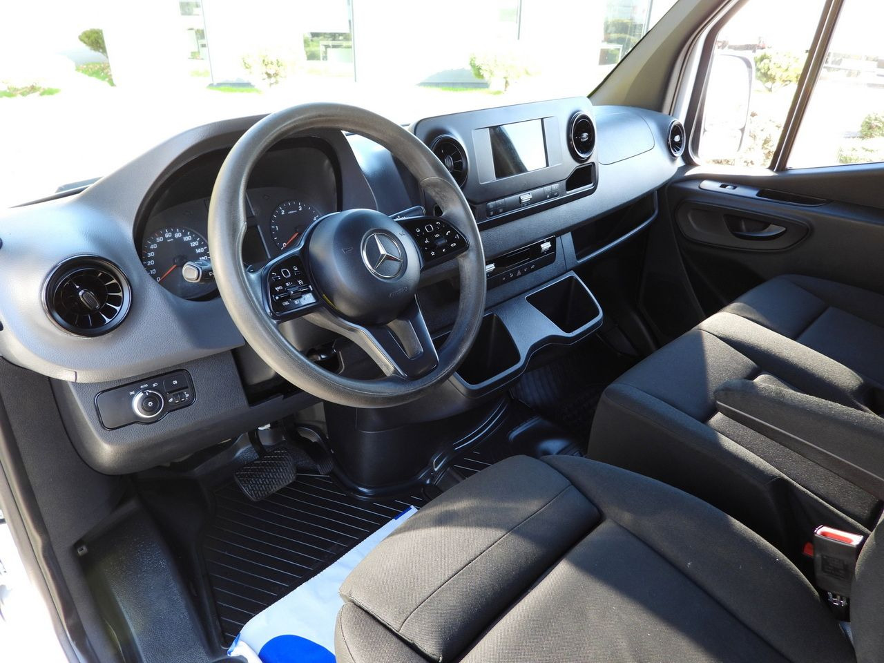 MERCEDES SPRINTER 316 BOX DELIVERY VAN 7 SEATS CRUISE CONTROL AUTOMATIC TRANSMISSION AIR CONDITIONING 160HP - Kaubik: pilt 3 MERCEDES SPRINTER 316 BOX DELIVERY VAN 7 SEATS CRUISE CONTROL AUTOMATIC TRANSMISSION AIR CONDITIONING 160HP - Kaubik: pilt 3