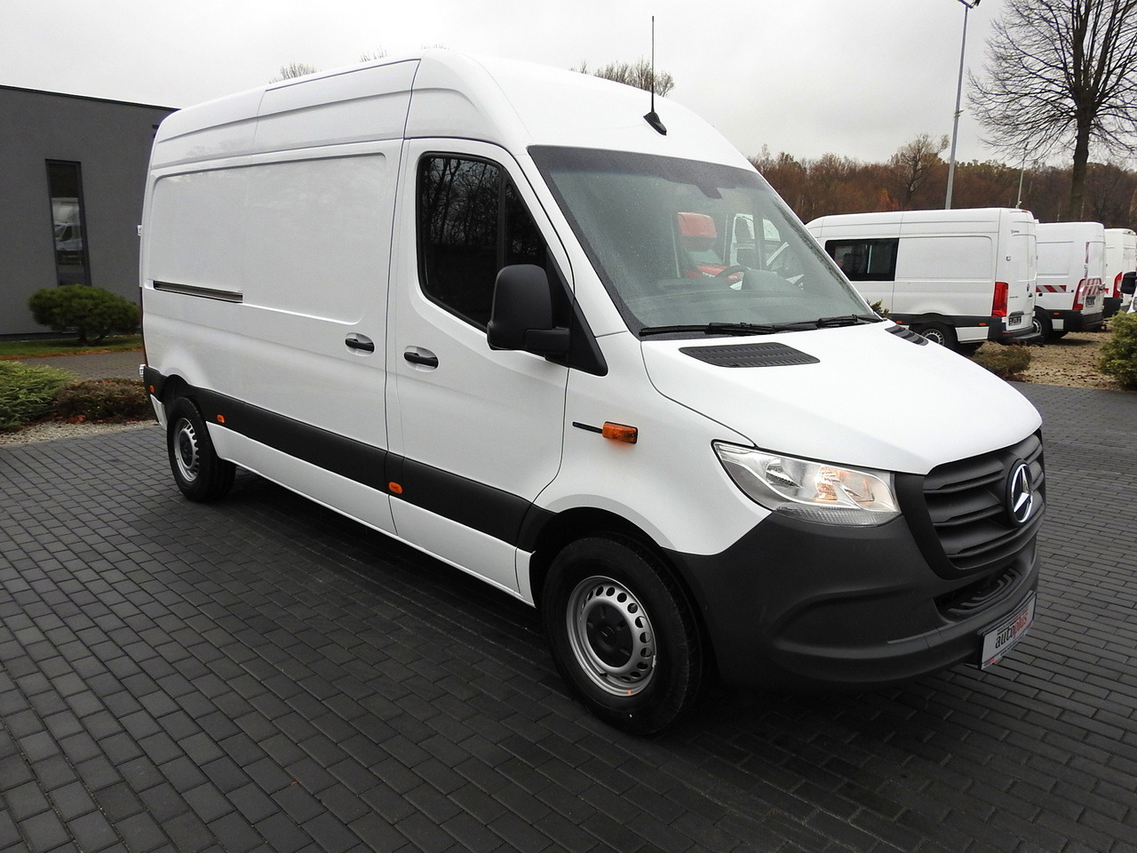 MERCEDES eSprinter NEW ELECTRIC VAN AUTOMATIC TRANSMISSION  GUARANTEE  95HP - Kaubik, Elektrikaubik: pilt 4 MERCEDES eSprinter NEW ELECTRIC VAN AUTOMATIC TRANSMISSION  GUARANTEE  95HP - Kaubik, Elektrikaubik: pilt 4