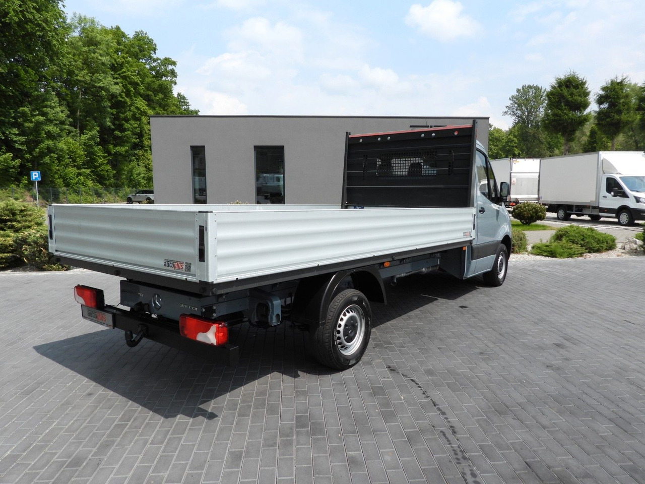 Mercedes-Benz SPRINTER 315 PRITSCHE 8 PALETTEN TEMPOMAT - Madelauto: pilt 3 Mercedes-Benz SPRINTER 315 PRITSCHE 8 PALETTEN TEMPOMAT - Madelauto: pilt 3