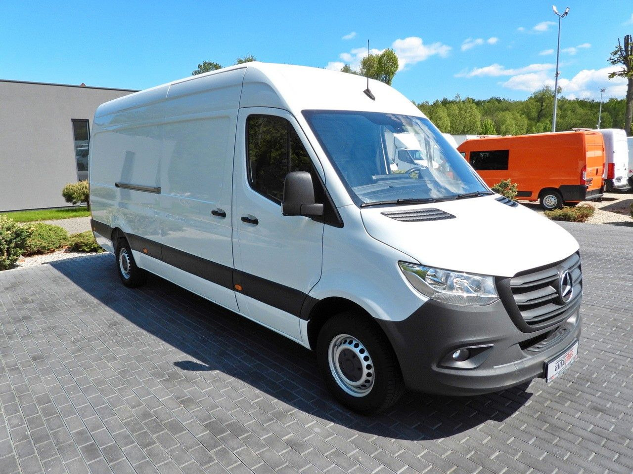 Mercedes-Benz SPRINTER 316 KASTENWAGEN KLIMAANLAGE 165PS Mercedes-Benz SPRINTER 316 KASTENWAGEN KLIMAANLAGE 165PS - Kaubik: pilt 4 Mercedes-Benz SPRINTER 316 KASTENWAGEN KLIMAANLAGE 165PS Mercedes-Benz SPRINTER 316 KASTENWAGEN KLIMAANLAGE 165PS - Kaubik: pilt 4