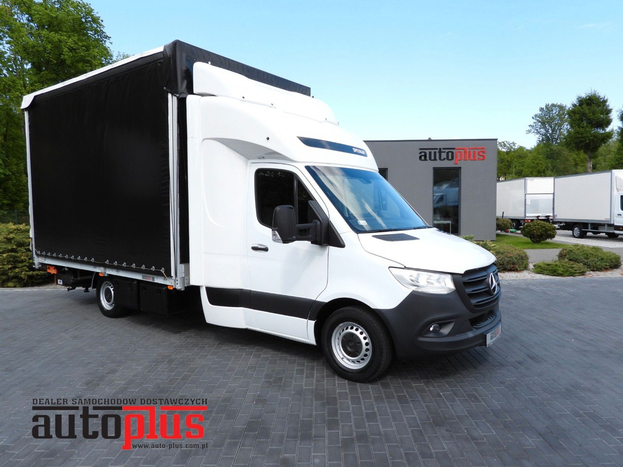Mercedes-Benz SPRINTER 316 PRITSCHE PLANE AUFZUG 10 PALETTEN - Tent tarbesõiduk, Meeskonnaauto: pilt 1 Mercedes-Benz SPRINTER 316 PRITSCHE PLANE AUFZUG 10 PALETTEN - Tent tarbesõiduk, Meeskonnaauto: pilt 1