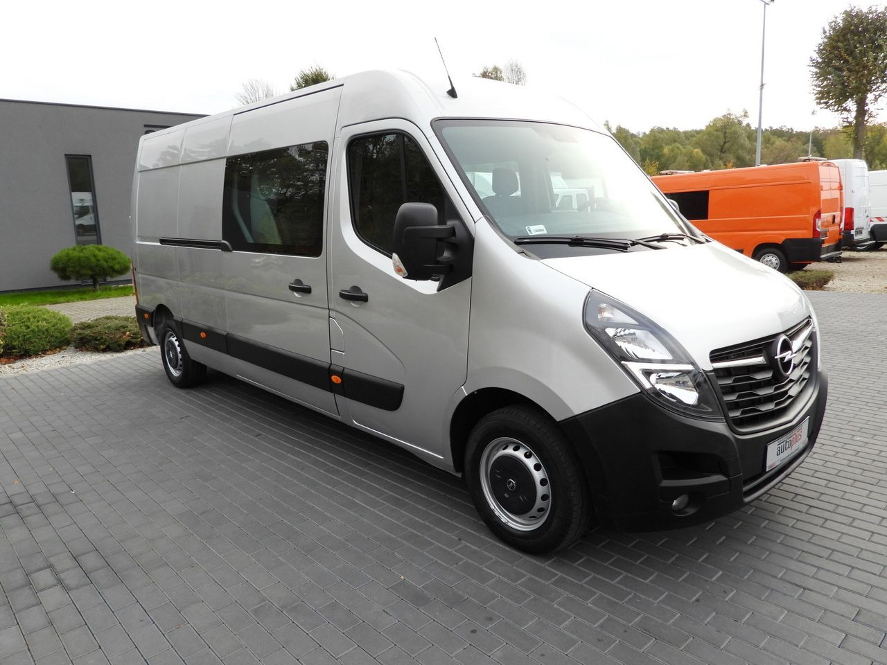 OPEL MOVANO BOX DELIVERY VAN 7 SEATS CRUISE CONTROL LED LIGHTS AIR CONDITIONING 180HP - Kaubik: pilt 4 OPEL MOVANO BOX DELIVERY VAN 7 SEATS CRUISE CONTROL LED LIGHTS AIR CONDITIONING 180HP - Kaubik: pilt 4