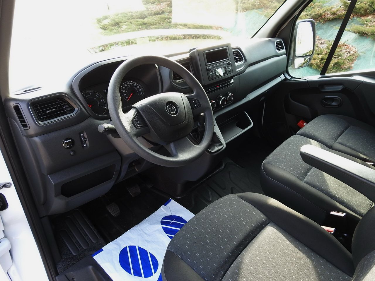 OPEL MOVANO - Tent tarbesõiduk: pilt 2 OPEL MOVANO - Tent tarbesõiduk: pilt 2