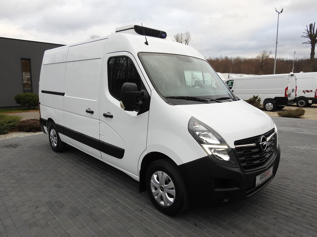 OPEL MOVANO REFRIGERATOR VAN 0*C CRUISE CONTROL NAVIGATION AIR CONDITIONING LED LIGHTS 150HP - Tarbesõiduk külmik: pilt 4 OPEL MOVANO REFRIGERATOR VAN 0*C CRUISE CONTROL NAVIGATION AIR CONDITIONING LED LIGHTS 150HP - Tarbesõiduk külmik: pilt 4
