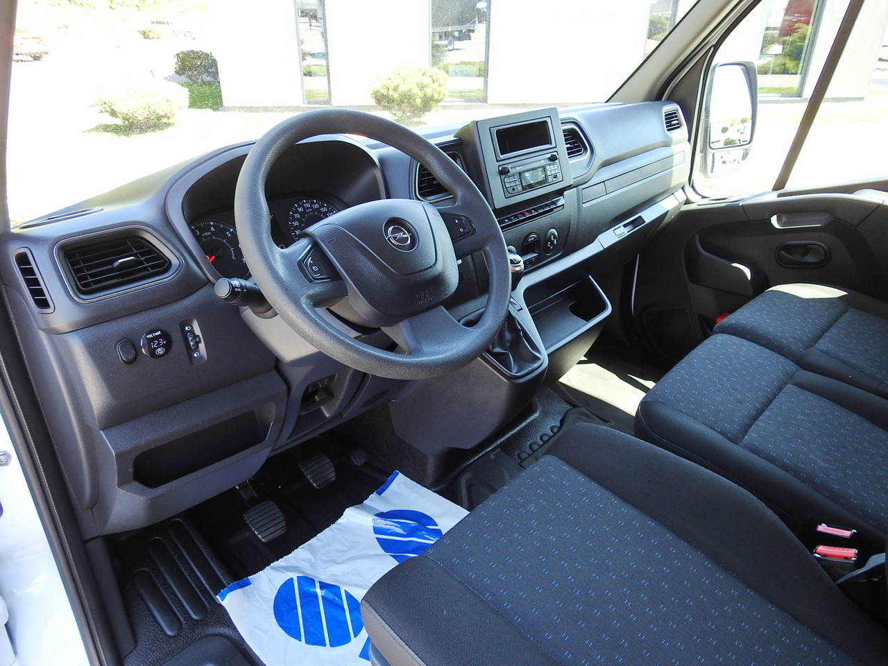 OPEL MOVANO TARPAULIN LIFT 9 PALLETS WEBASTO CRUISE CONTROL LED LIGHTS PNEUMATICS AIR CONDITIONING 160HP - Tent tarbesõiduk: pilt 2 OPEL MOVANO TARPAULIN LIFT 9 PALLETS WEBASTO CRUISE CONTROL LED LIGHTS PNEUMATICS AIR CONDITIONING 160HP - Tent tarbesõiduk: pilt 2