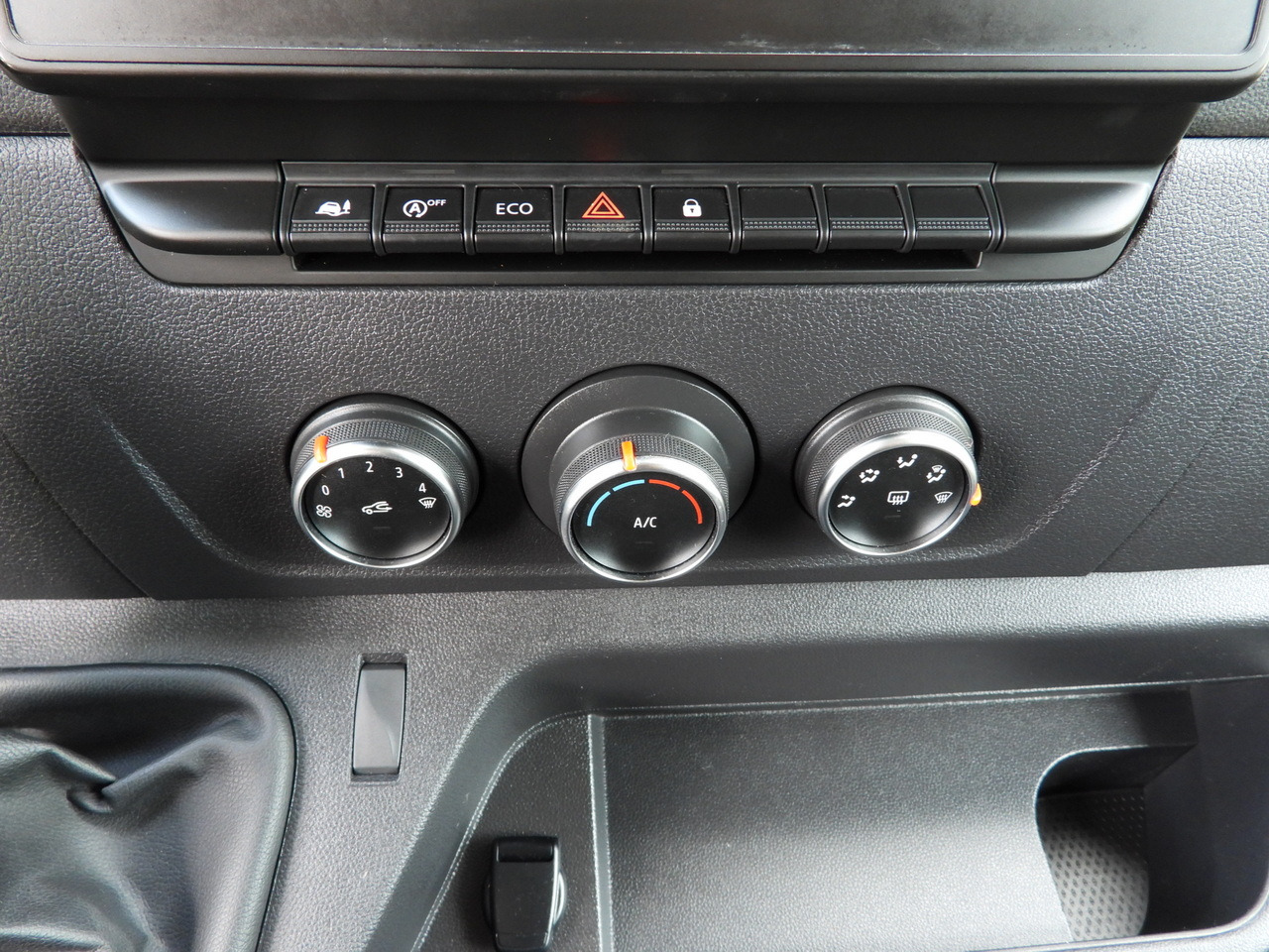 Kaubik OPEL MOVANO VAN AIR CONDITIONING LED LIGHTS 150HP: pilt 35 Kaubik OPEL MOVANO VAN AIR CONDITIONING LED LIGHTS 150HP: pilt 35