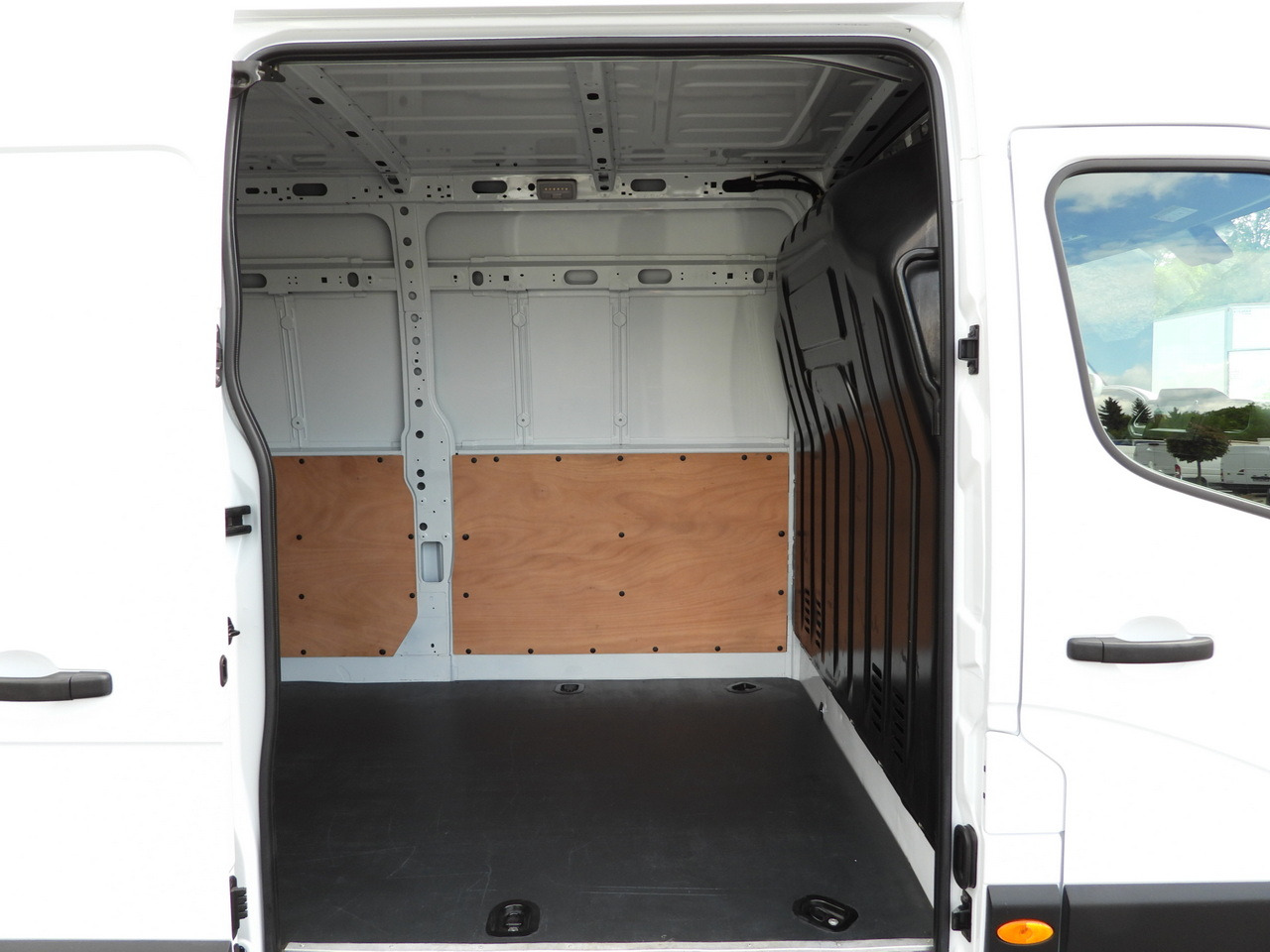 Kaubik OPEL MOVANO VAN AIR CONDITIONING LED LIGHTS 150HP: pilt 21 Kaubik OPEL MOVANO VAN AIR CONDITIONING LED LIGHTS 150HP: pilt 21